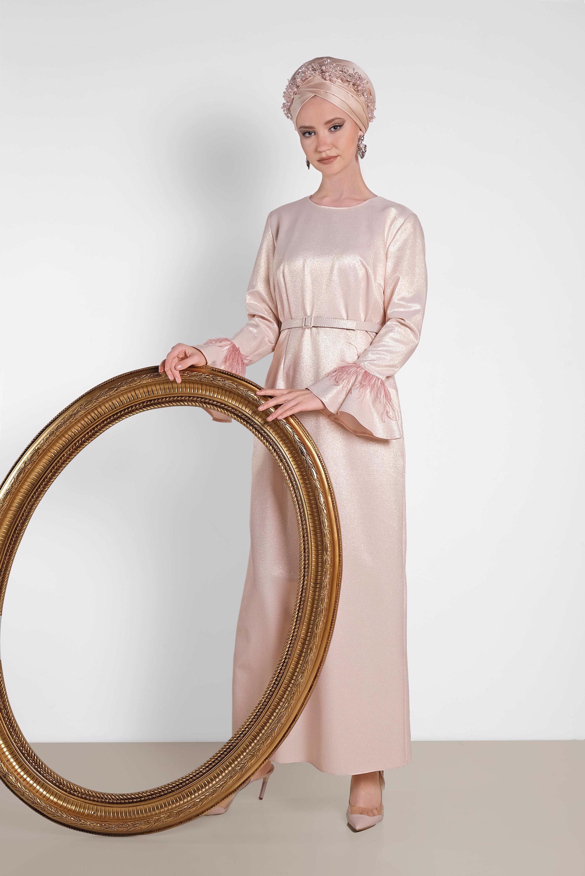 Tesettür giyim PUDRA KOLLARI VOLANLI SİMLİ ABİYE 5621 