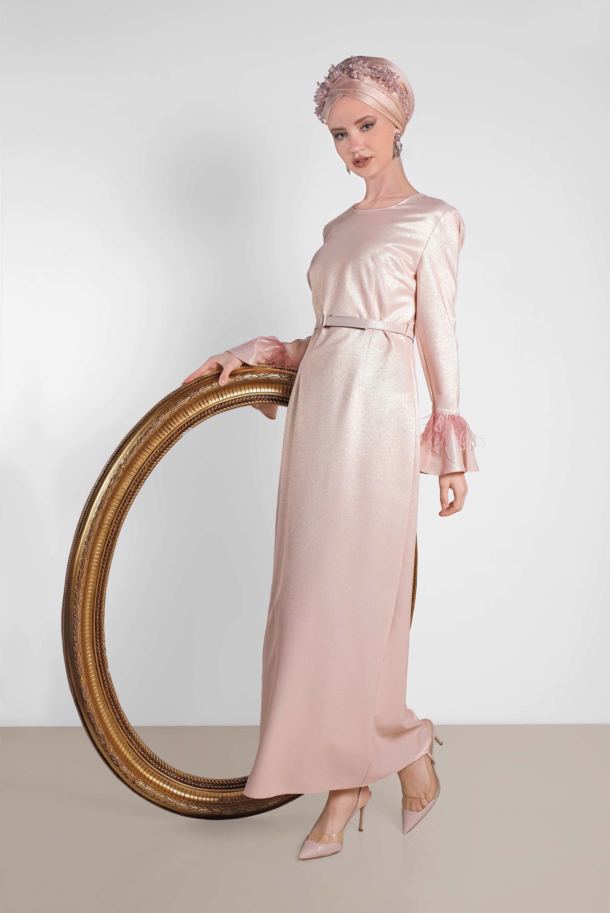 Tesettür giyim PUDRA KOLLARI VOLANLI SİMLİ ABİYE 5621 