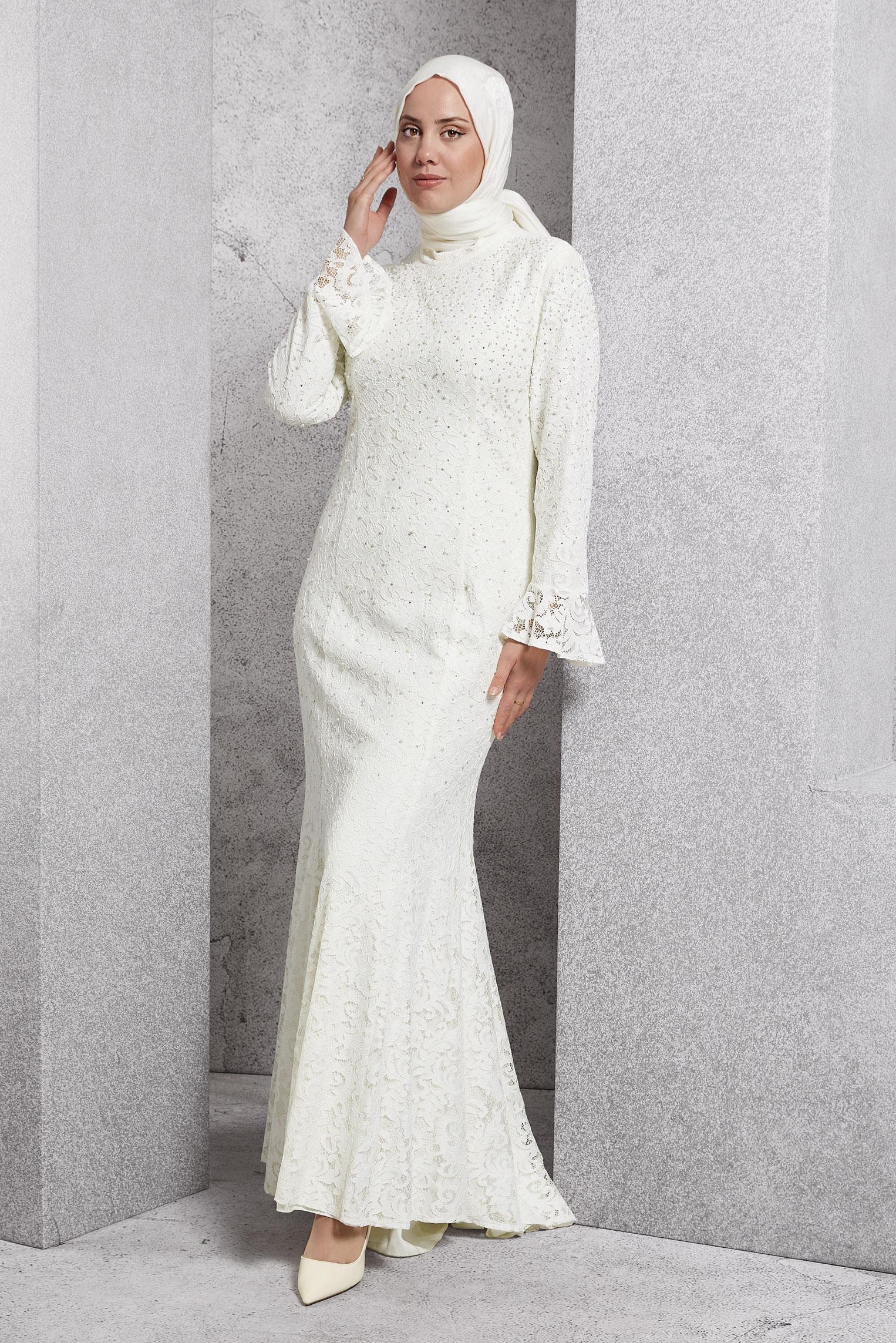 Tesettür giyim BEYAZ DANTEL VE İNCİ İŞLEMELİ BALIK MODEL ABİYE ELBİSE 5519-1