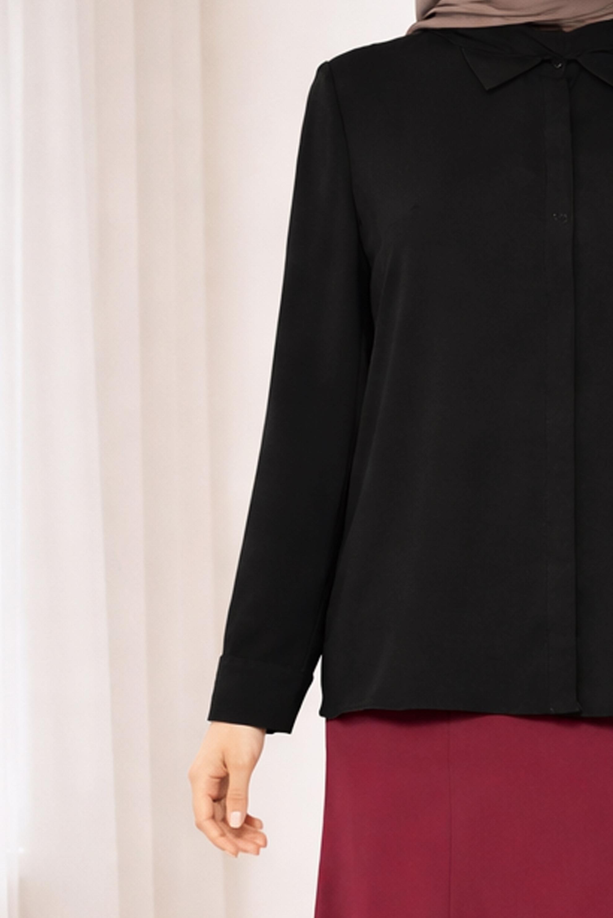 Tesettür giyim SİYAH TAŞ BASKI DETAYLI BLUZ 2867