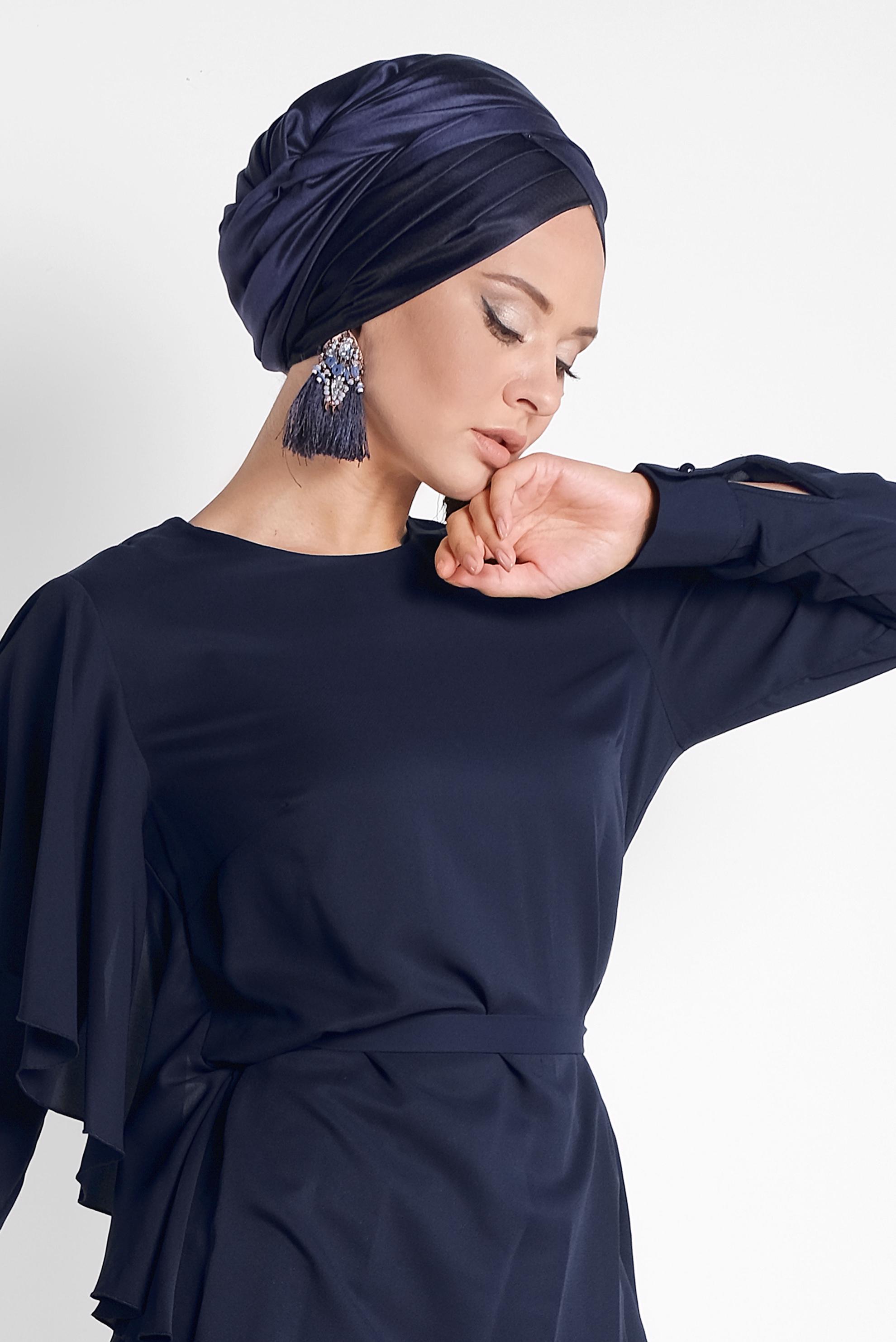 Tesettür giyim LACİVERT VOLAN DETAYLI BLUZ 4062