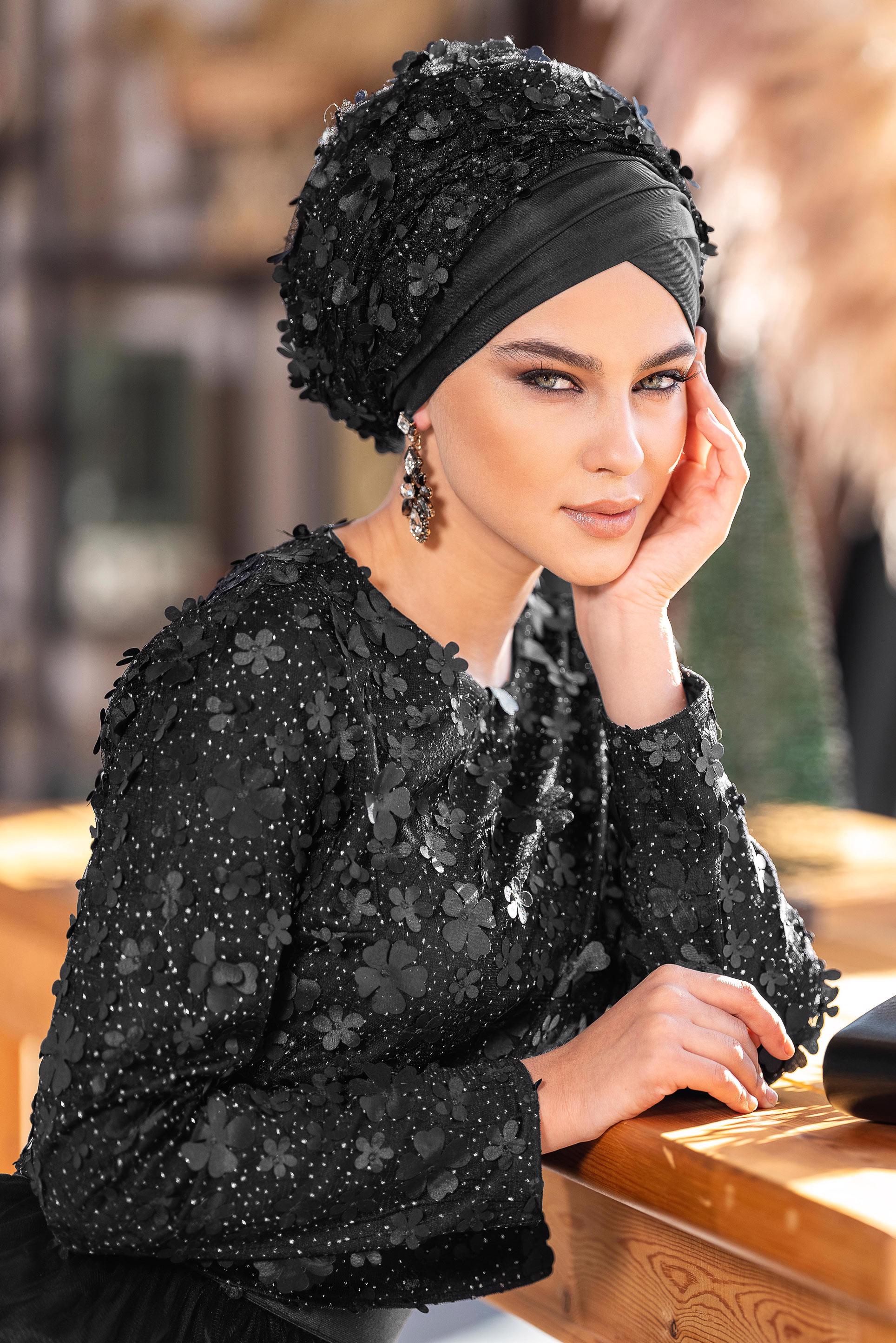 Hijab clothing BLACK THREE-DIMENSIONAL FLORAL  DETAILED BLOUSE 4064