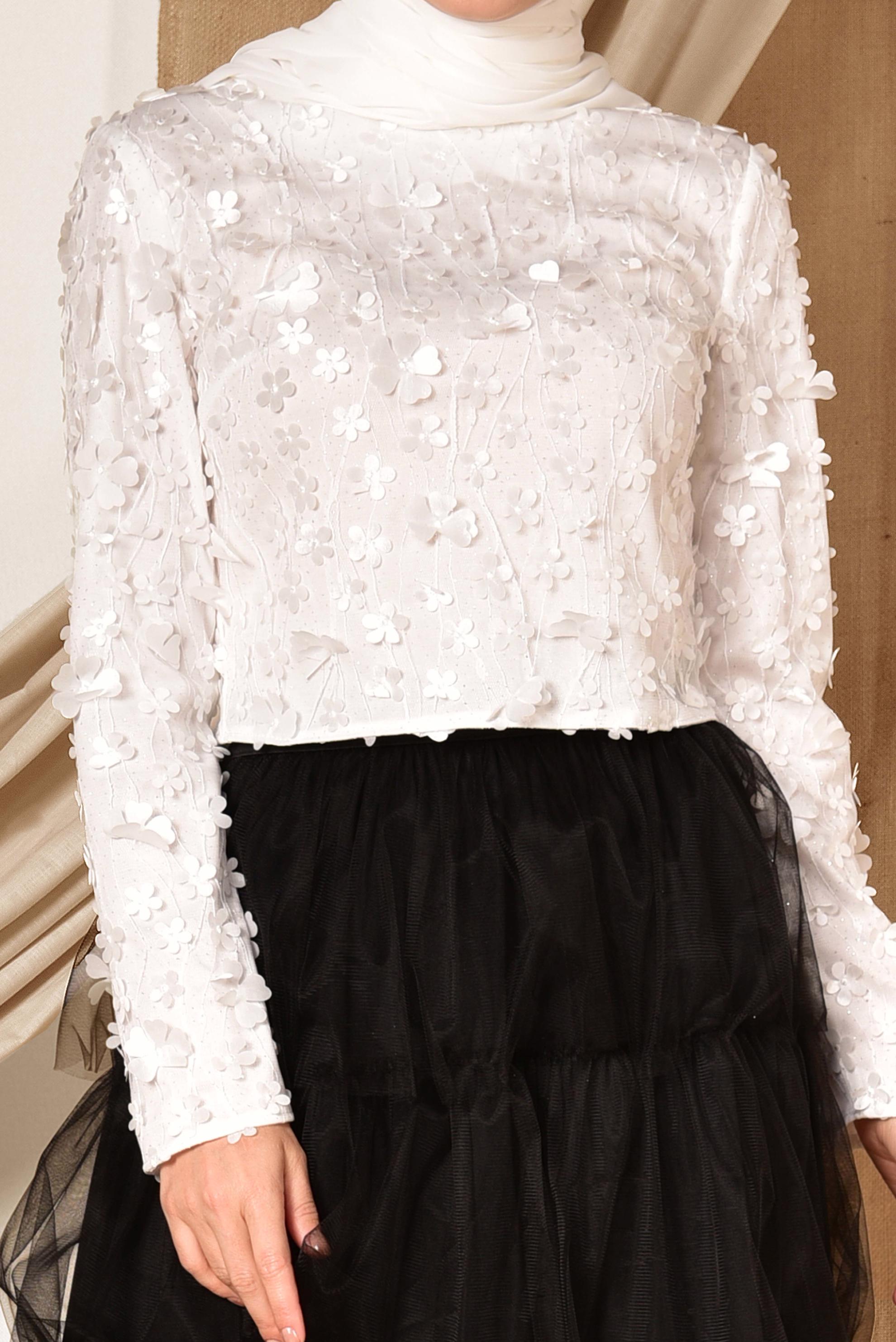 Tesettür giyim BEYAZ ÜÇ BOYUTLU ÇİÇEK DETAYLI  ABİYE BLUZ 4064 