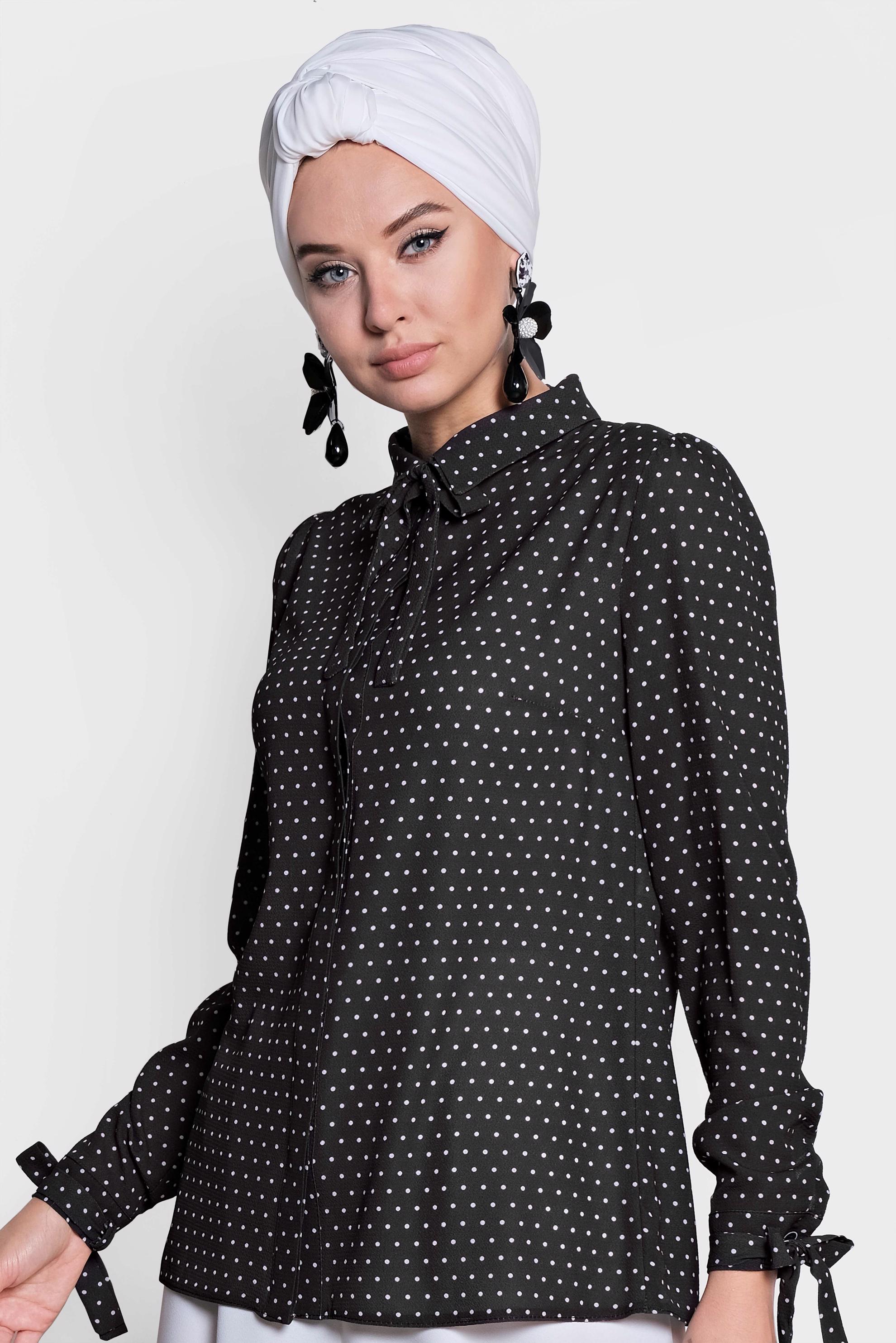 Tesettür giyim SİYAH PUANTİYE DESENLİ BAĞCIKLI BLUZ 4081