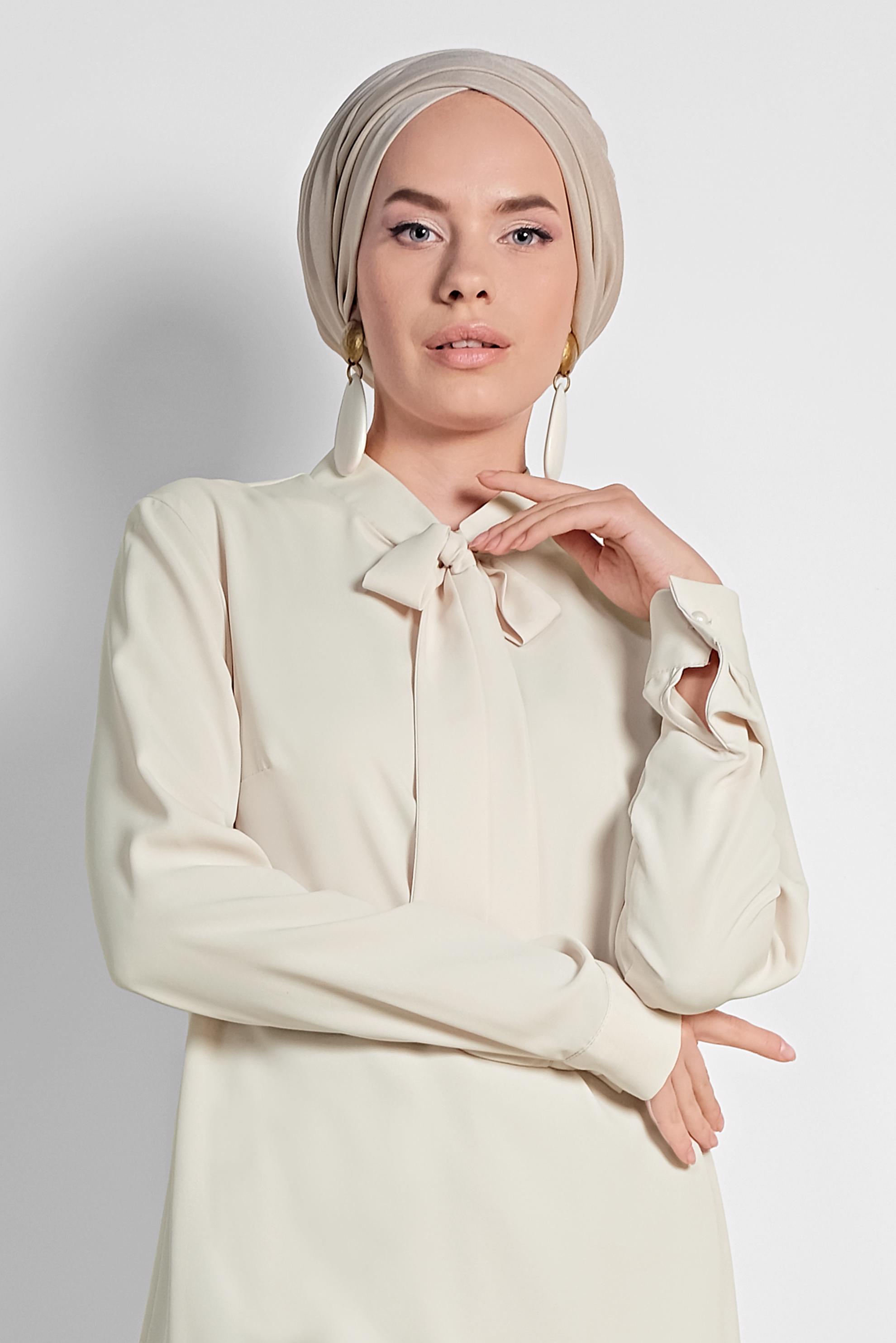 Tesettür giyim EKRU YAKASI BAĞCIKLI BLUZ 4163