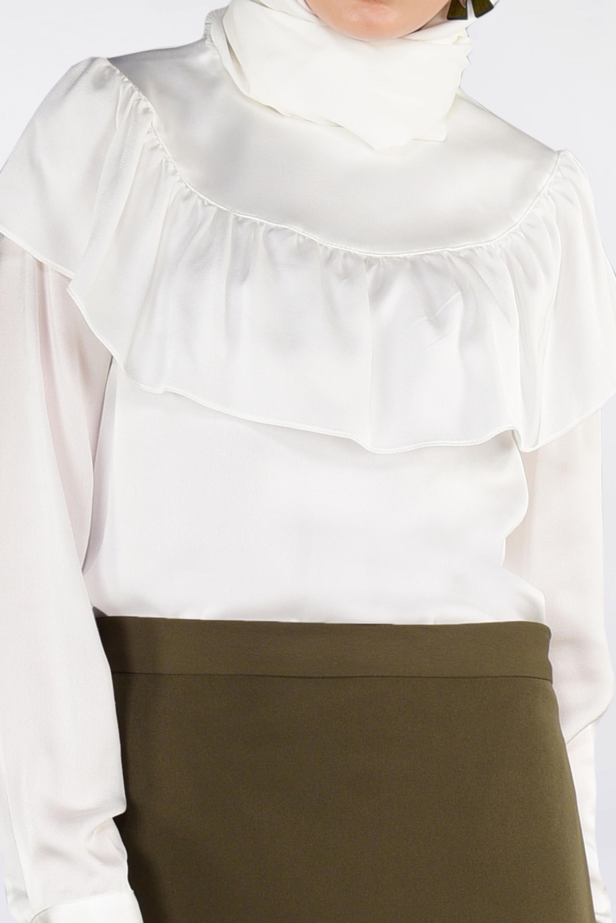 Tesettür giyim BEYAZ OMUZLARI VOLANLI BLUZ 4202