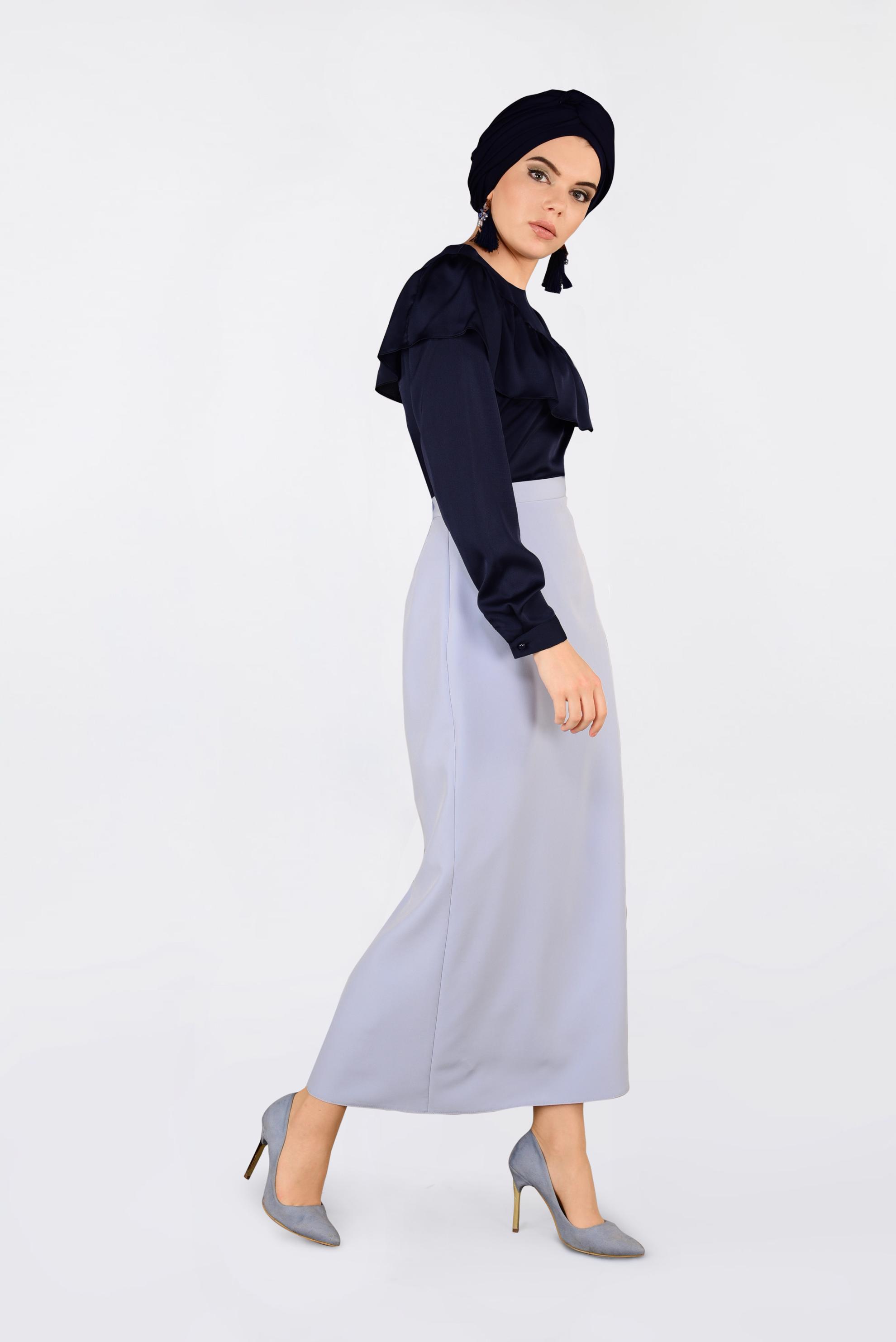 Tesettür giyim LACİVERT OMUZLARI VOLANLI BLUZ 4202