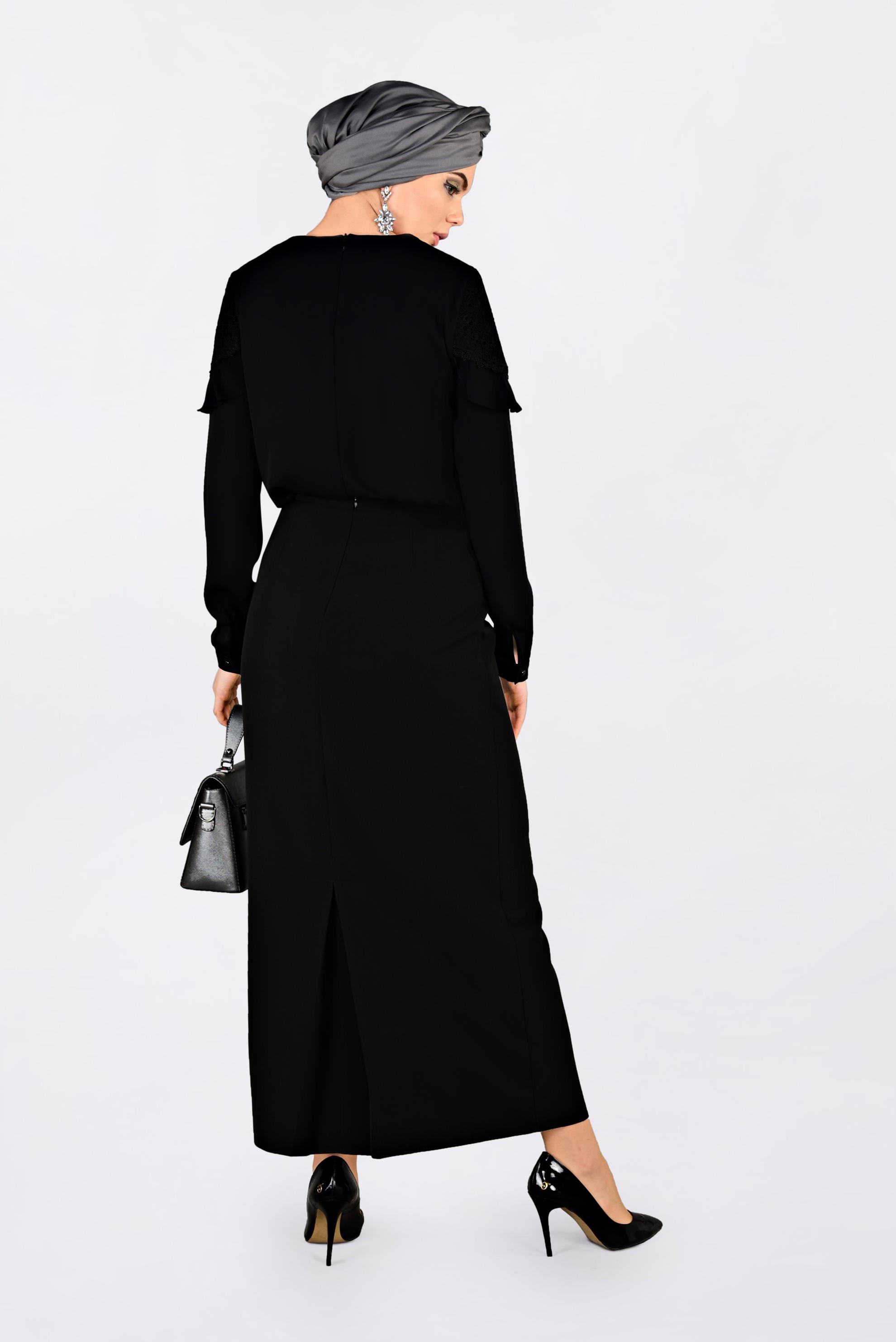 Tesettür giyim SİYAH DANTEL VE FIRFIRLI BLUZ 4204