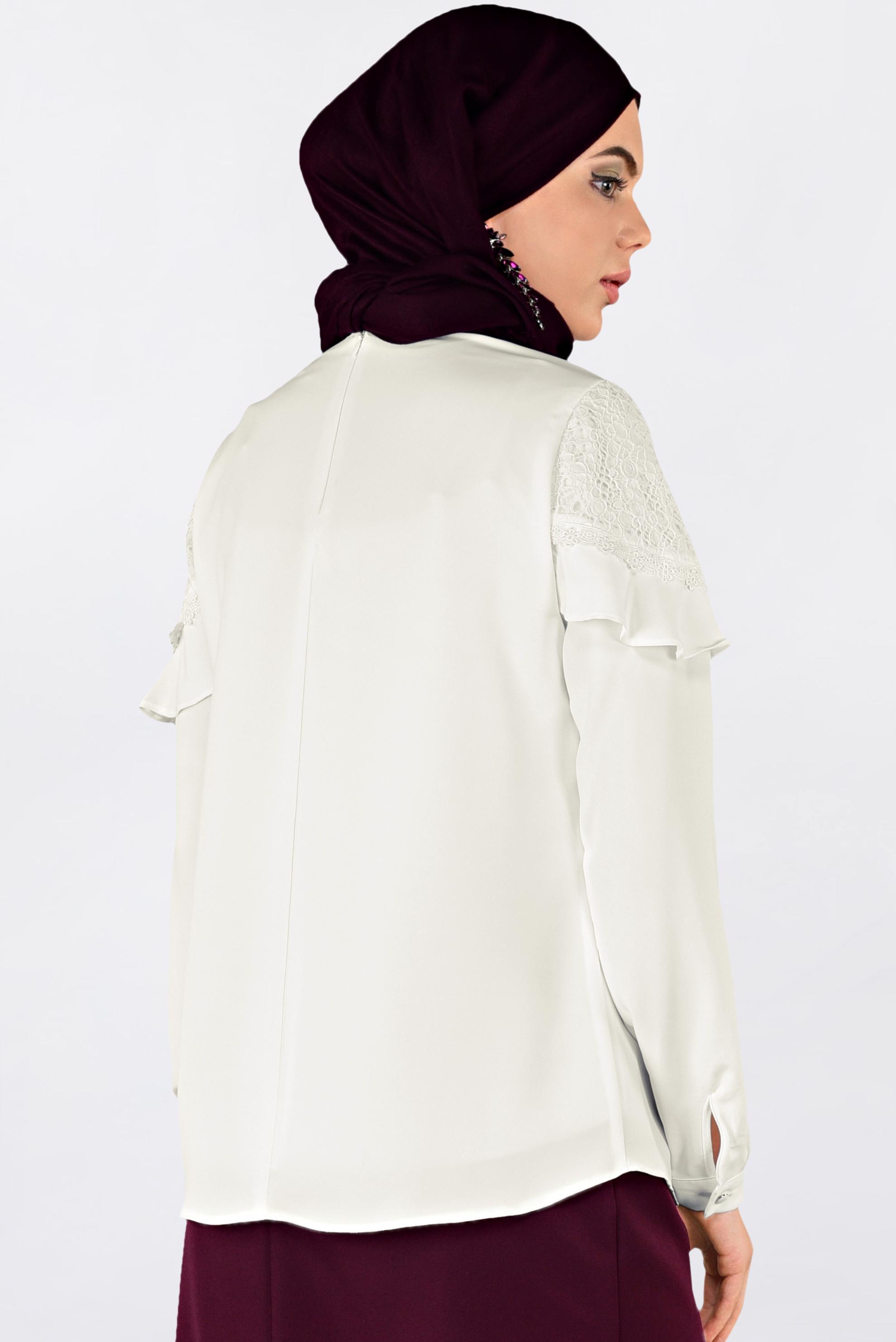 Tesettür giyim BEYAZ DANTEL VE FIRFIRLI BLUZ 4204