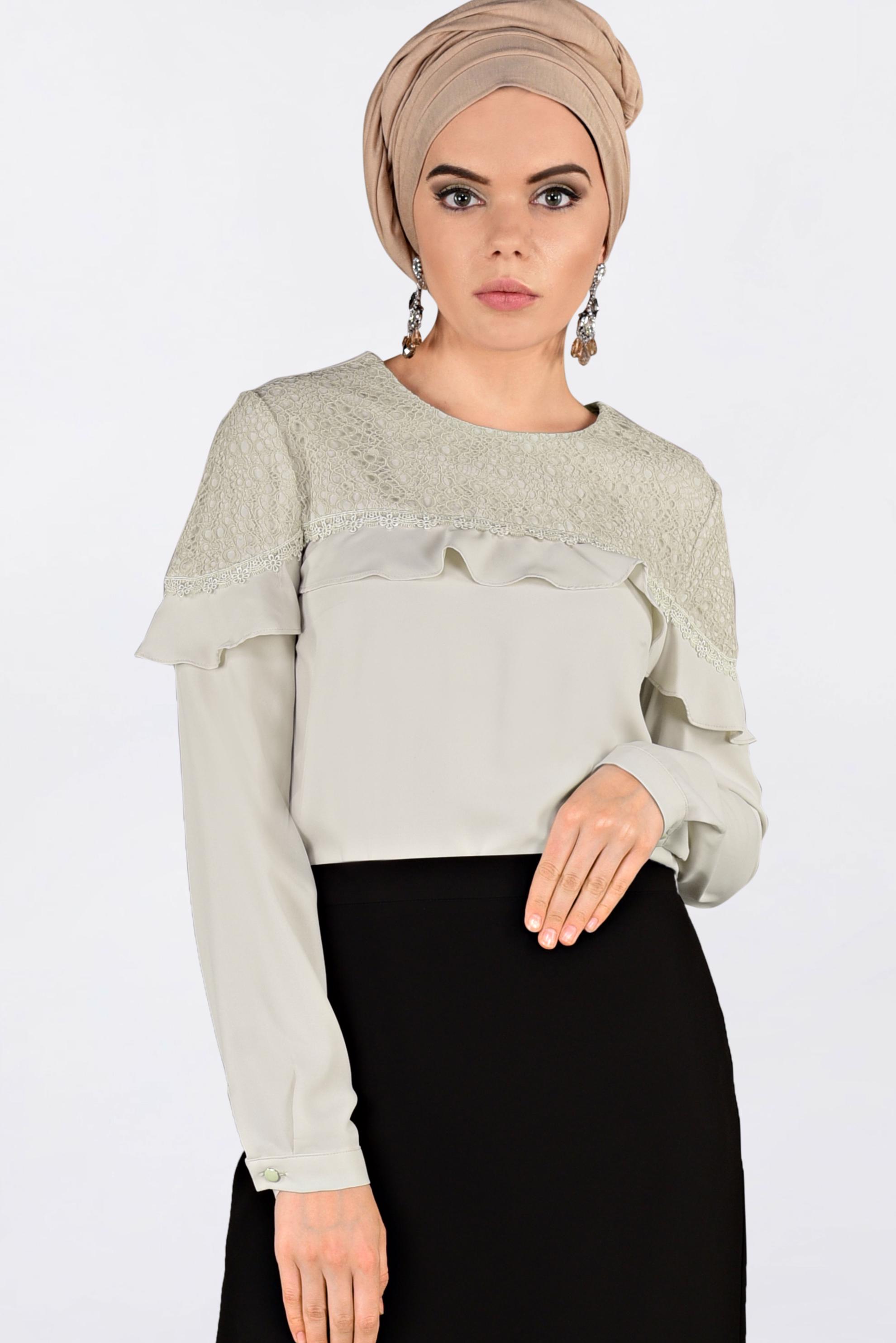 Tesettür giyim EKRU DANTEL VE FIRFIRLI BLUZ 4204