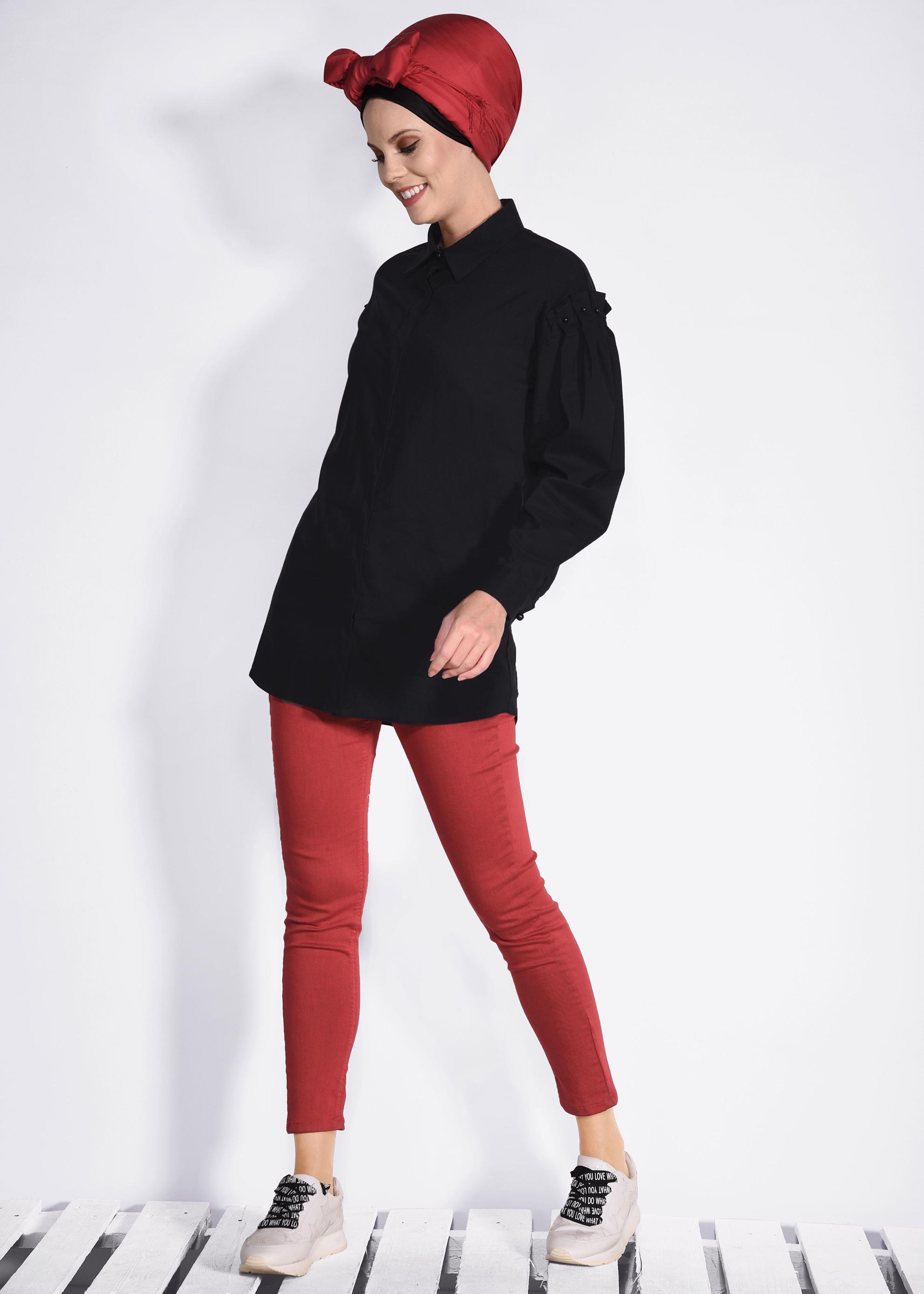 Tesettür giyim SİYAH İNCİ DETAYLI GİZLİ DÜĞMELİ GÖMLEK 4231