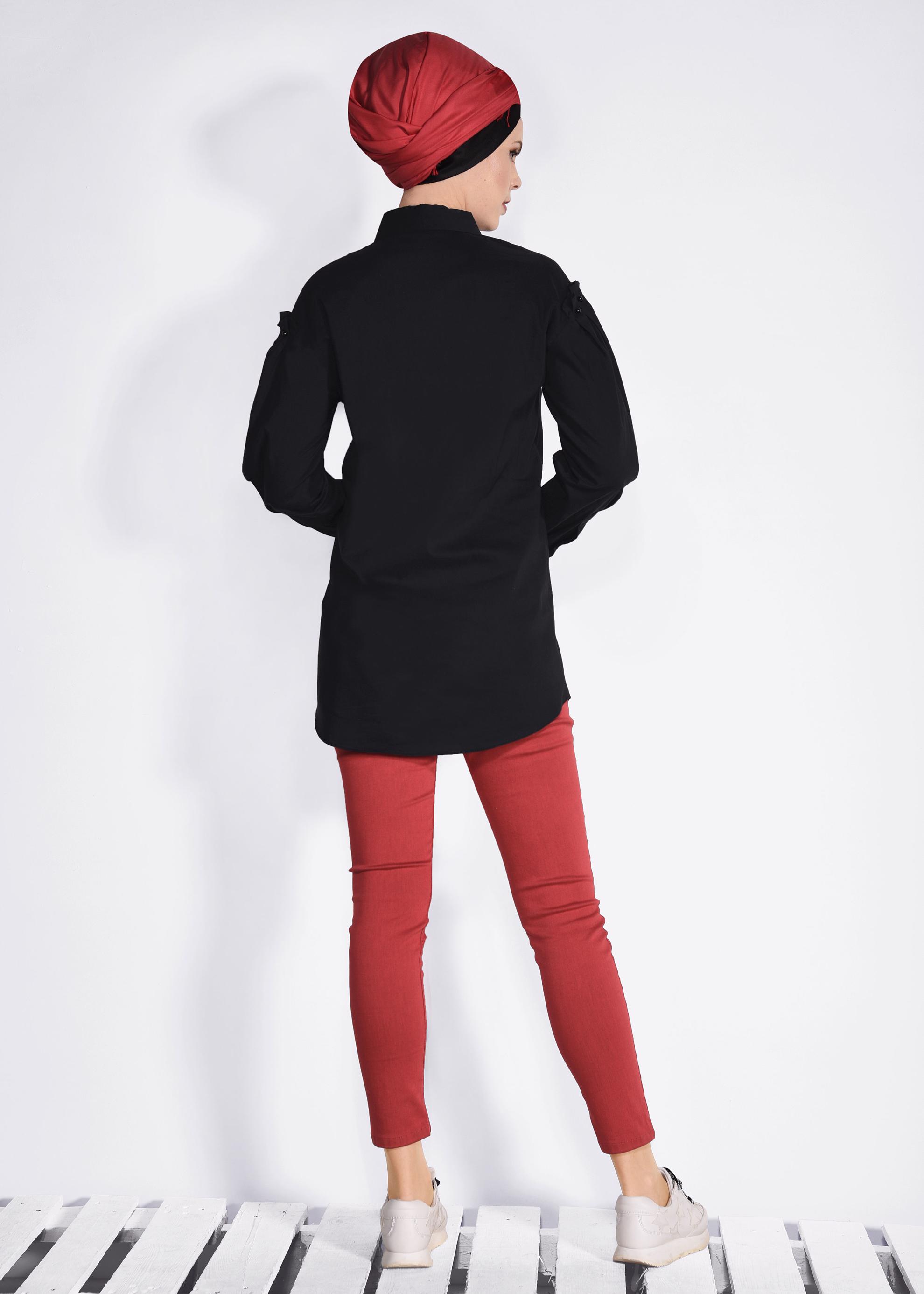 Tesettür giyim SİYAH İNCİ DETAYLI GİZLİ DÜĞMELİ GÖMLEK 4231