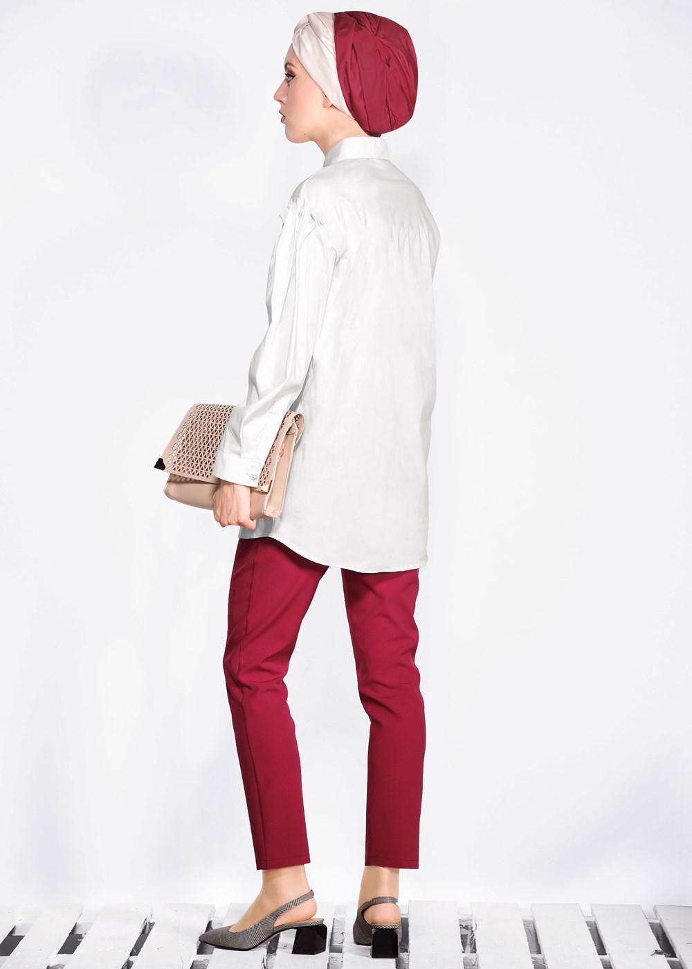 Tesettür giyim BEYAZ İNCİ DETAYLI GİZLİ DÜĞMELİ GÖMLEK 4231
