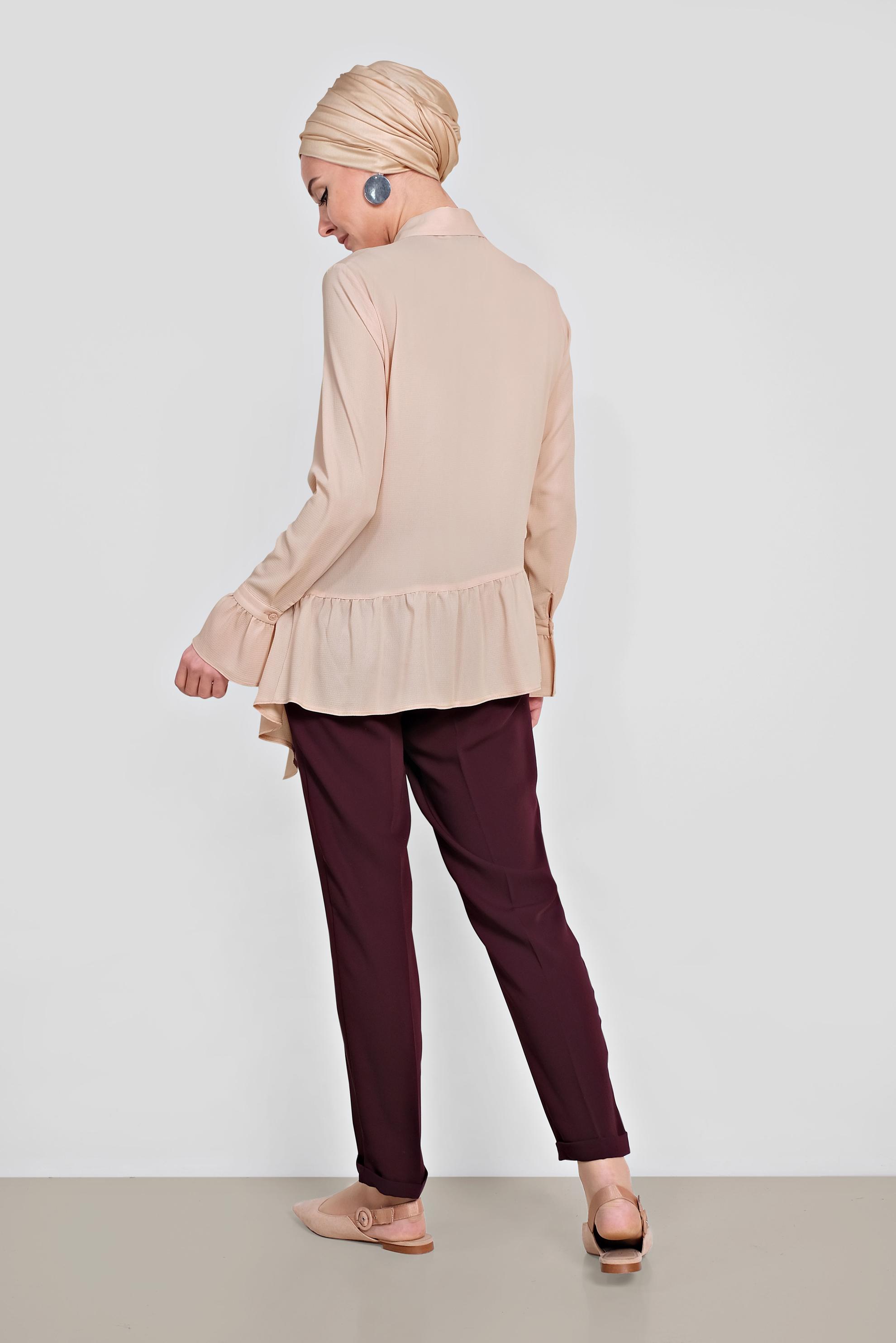 Tesettür giyim PUDRA ETEK UCU VE KOLLARI VOLANLI ASİMETRİK KESİM BLUZ 4234