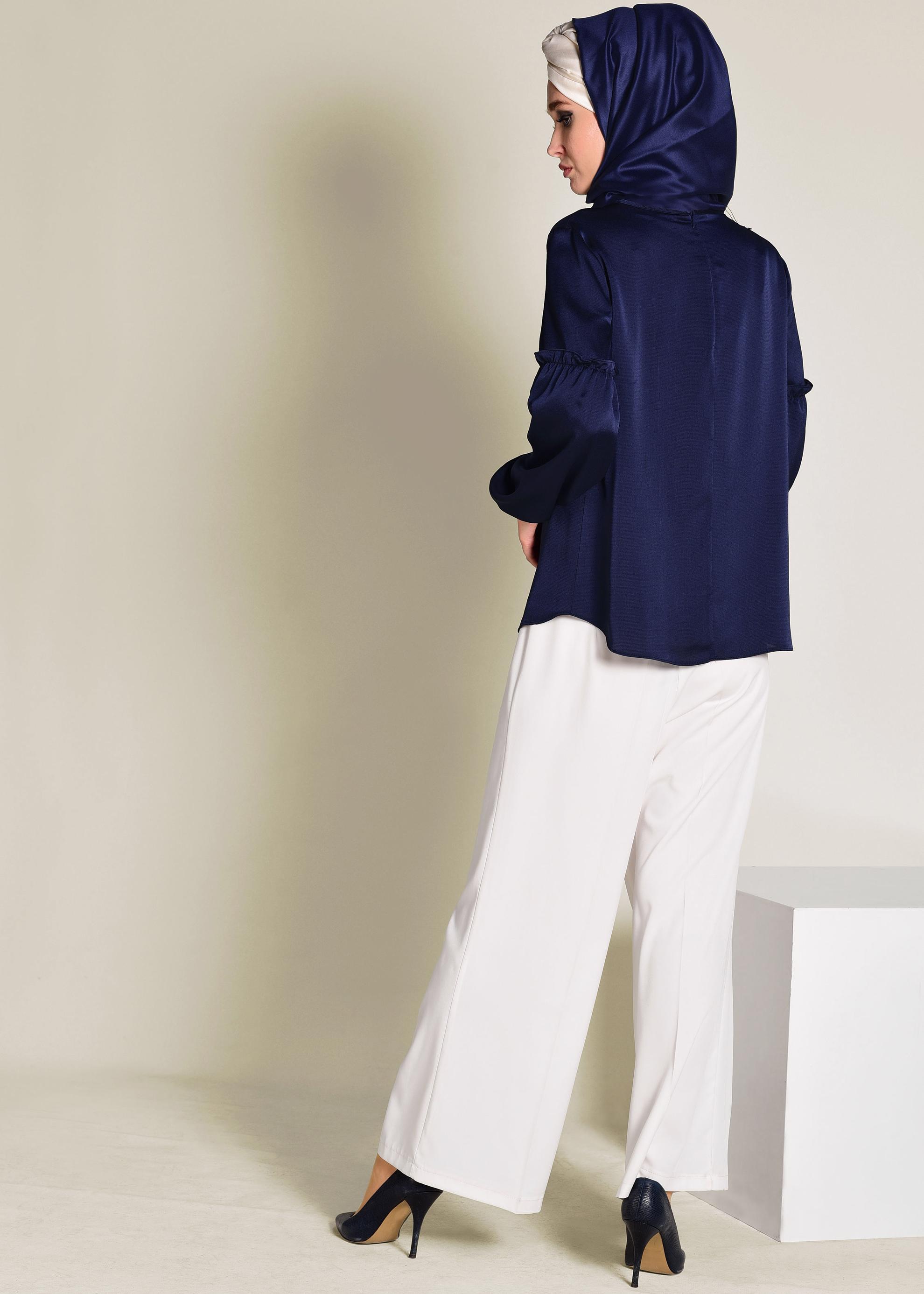 Tesettür giyim LACİVERT YAKASI BAĞCIKLI BLUZ 4321