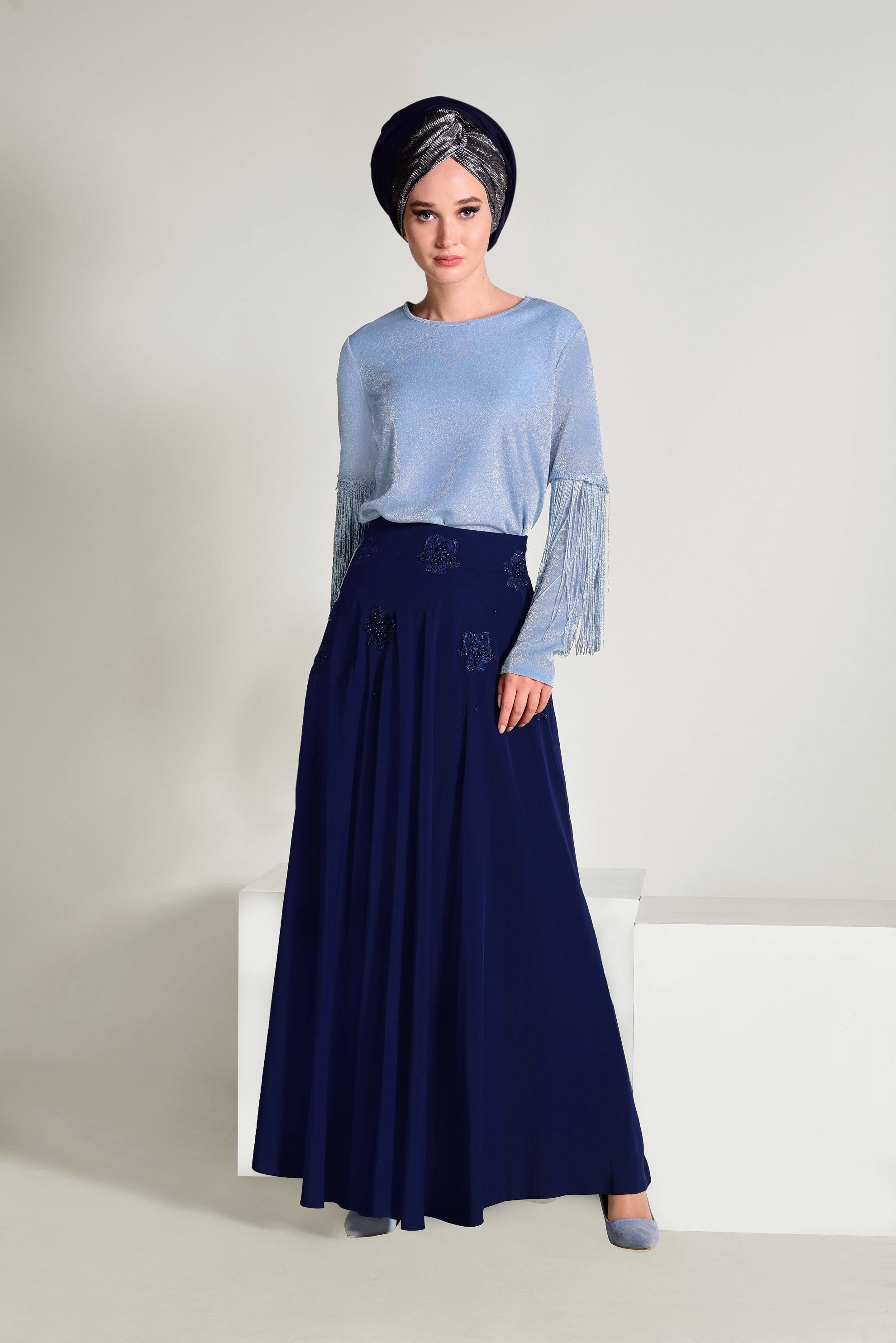 Tesettür giyim MAVİ KOLLARI PÜSKÜLLÜ SİMLİ BLUZ 4323