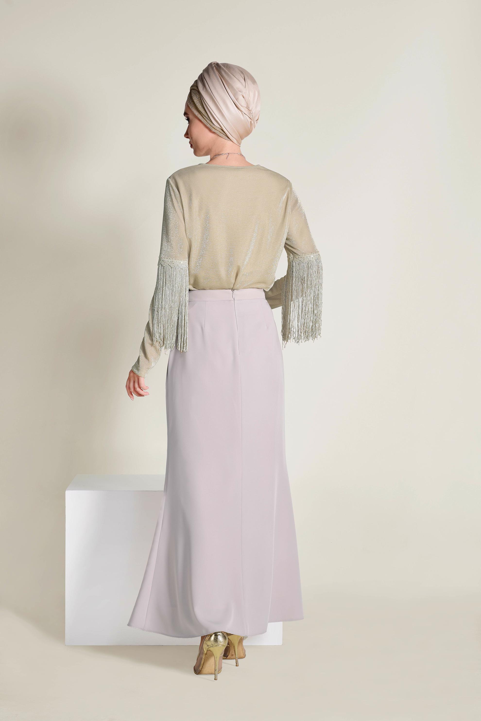 Tesettür giyim BEJ KOLLARI PÜSKÜLLÜ SİMLİ BLUZ 4323