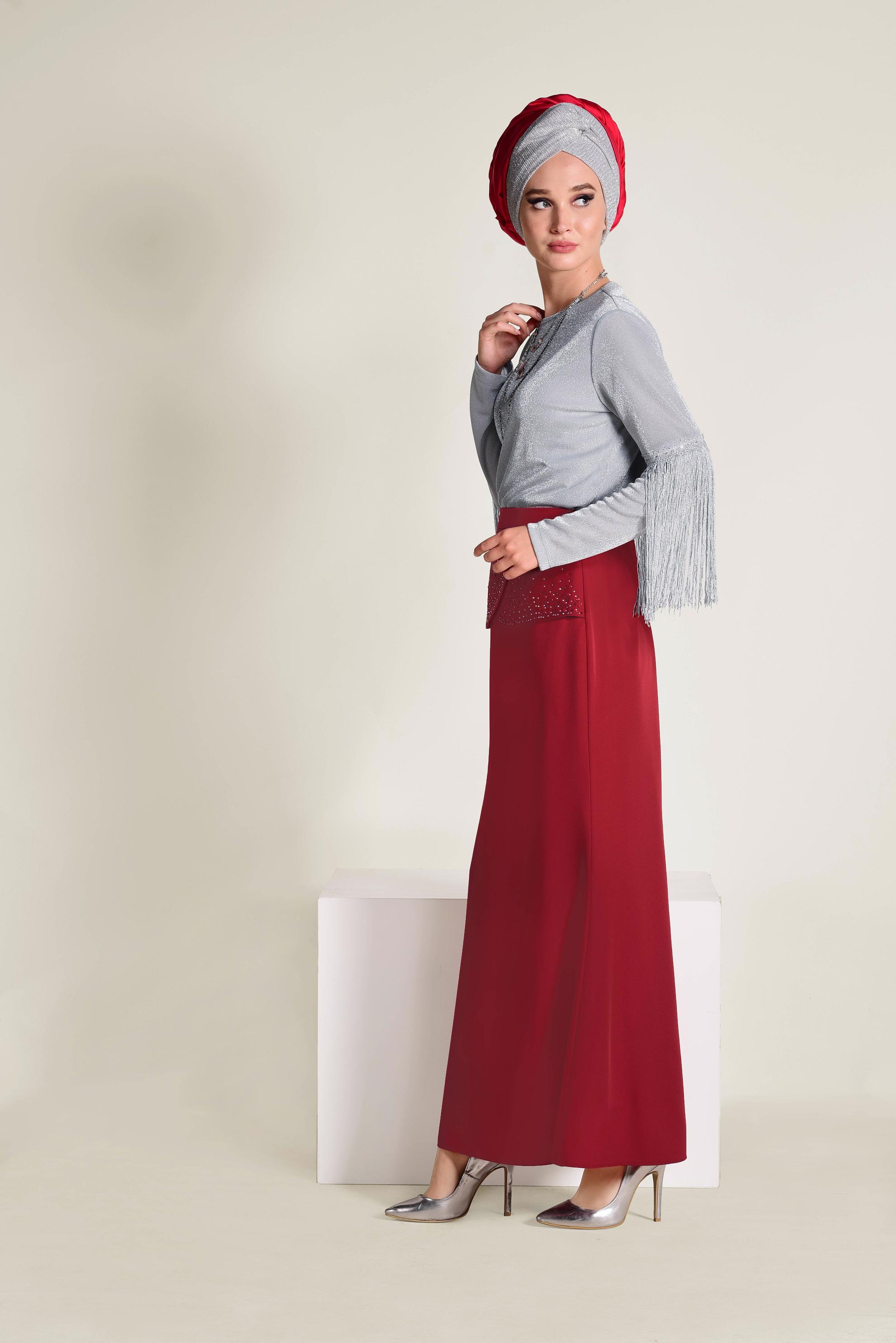 Tesettür giyim GRİ KOLLARI PÜSKÜLLÜ SİMLİ BLUZ 4323