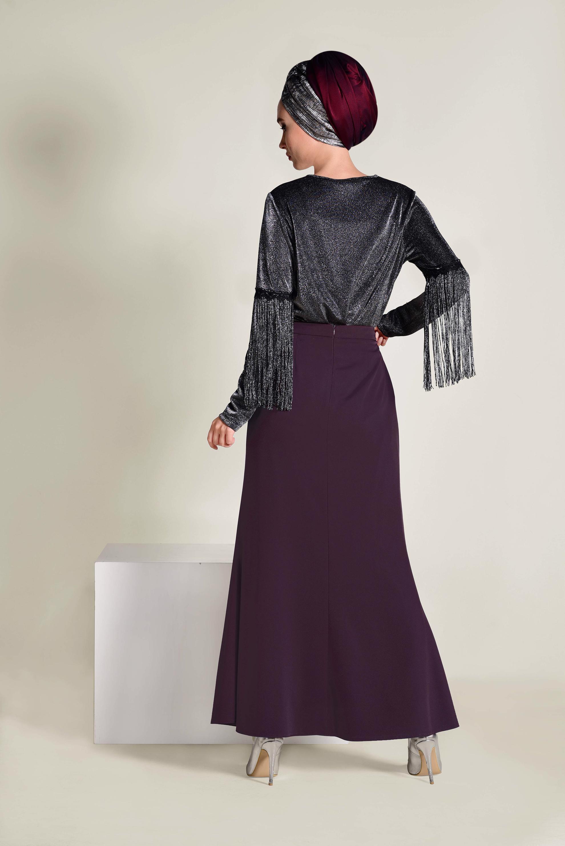 Tesettür giyim SİYAH KOLLARI PÜSKÜLLÜ SİMLİ BLUZ 4323