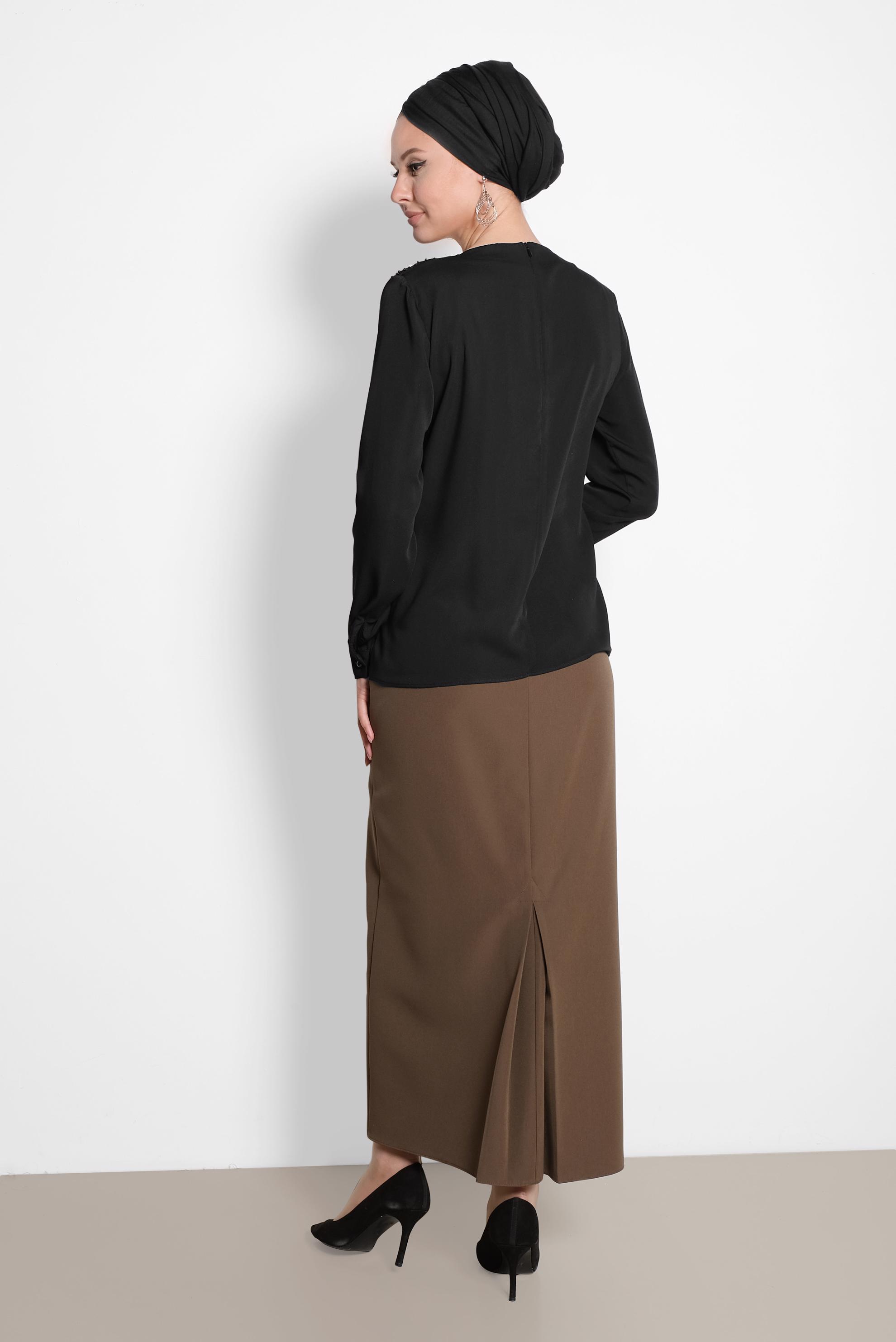 Tesettür giyim SİYAH GÜPÜR VE BONCUK DETAYLI BLUZ 4338