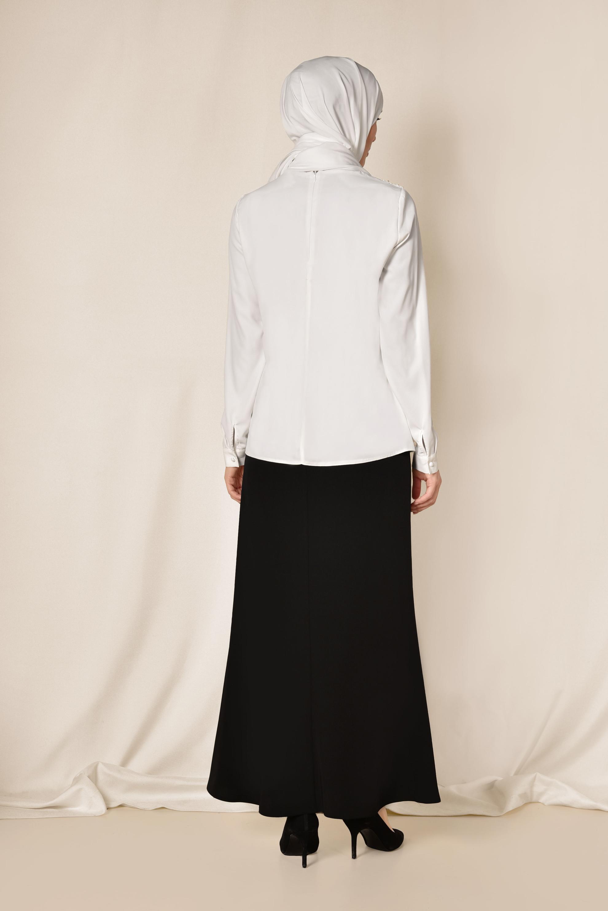 Tesettür giyim BEYAZ GÜPÜR VE BONCUK DETAYLI BLUZ 4338