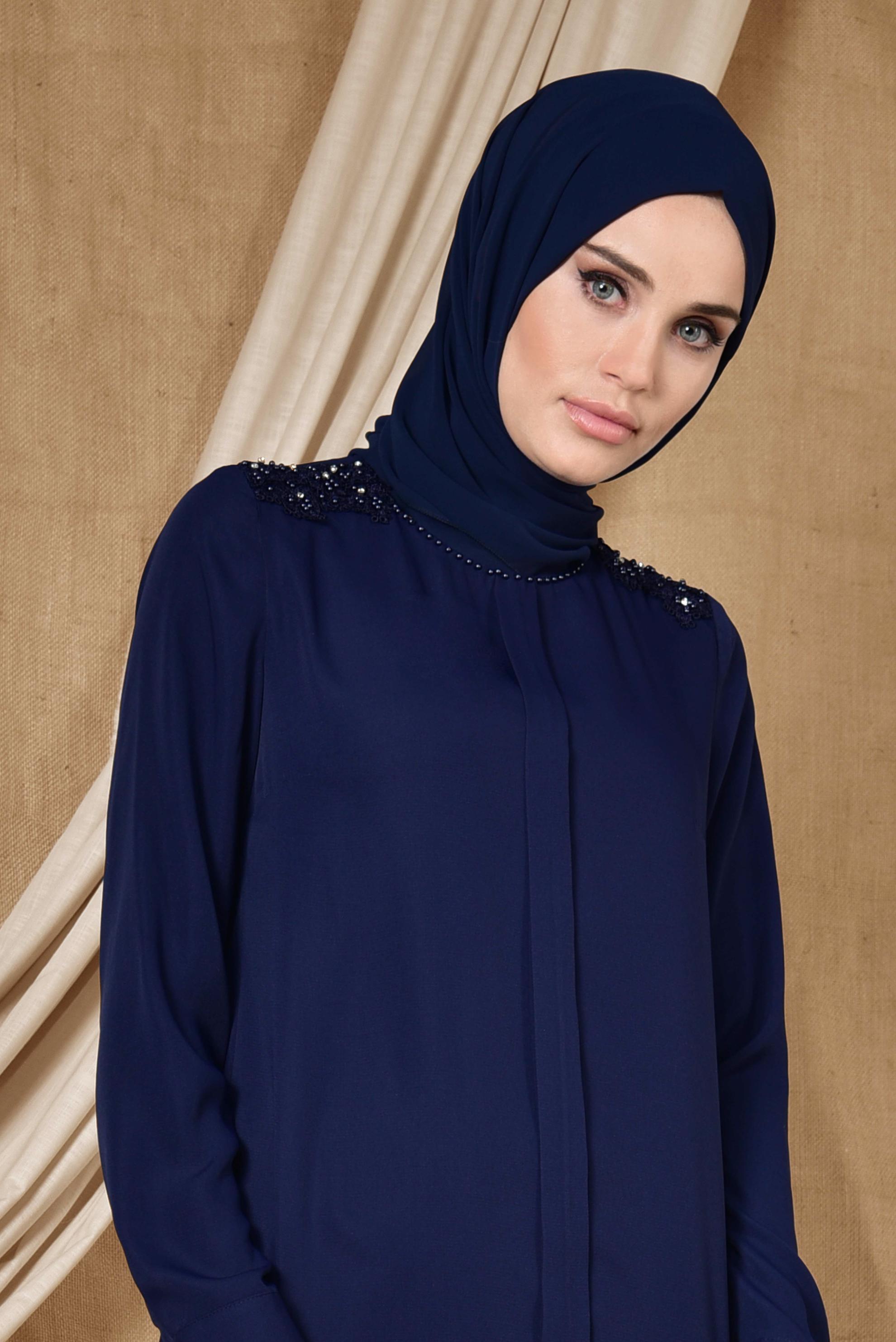 Tesettür giyim LACİVERT GÜPÜR VE BONCUK DETAYLI BLUZ 4338