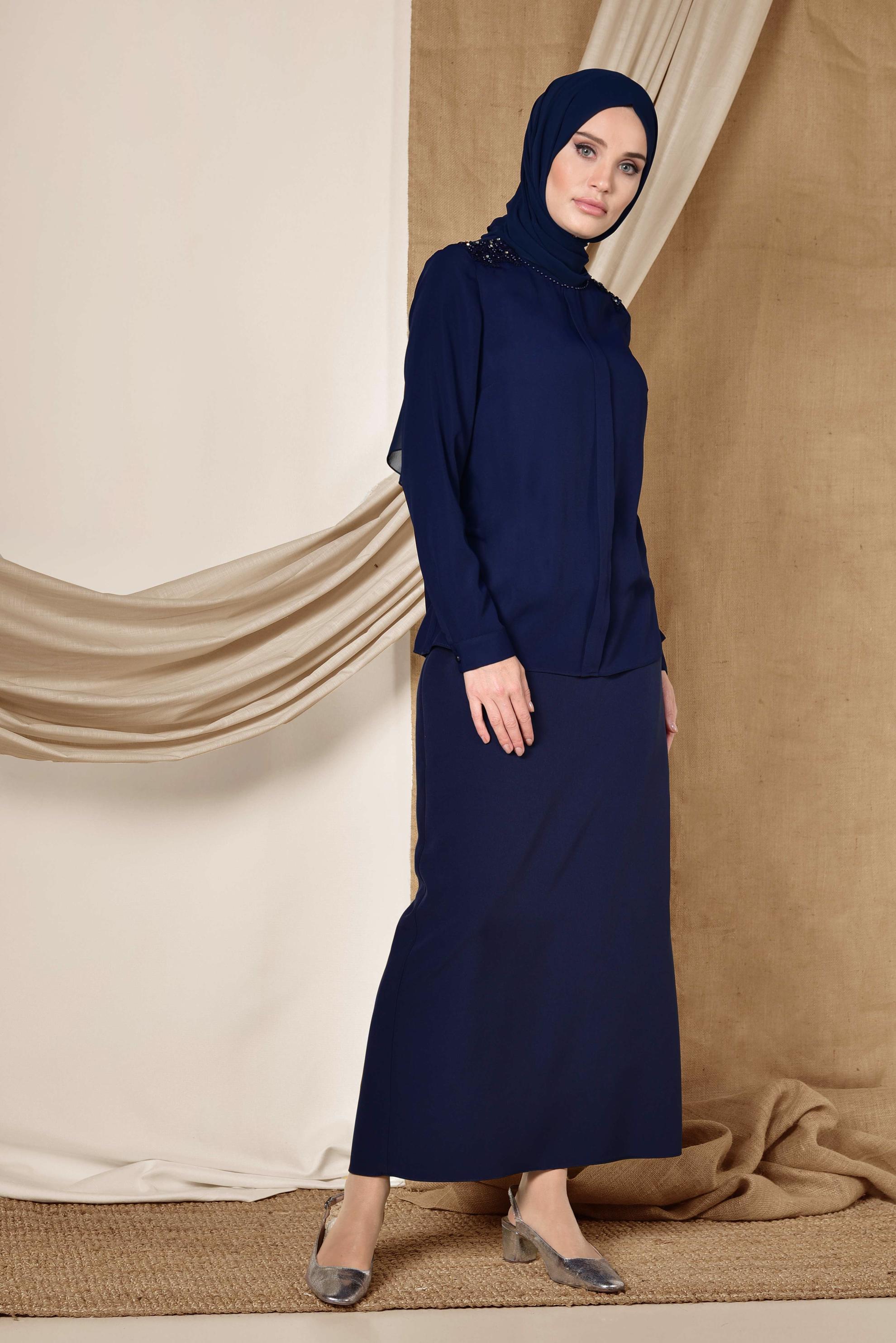 Tesettür giyim LACİVERT GÜPÜR VE BONCUK DETAYLI BLUZ 4338