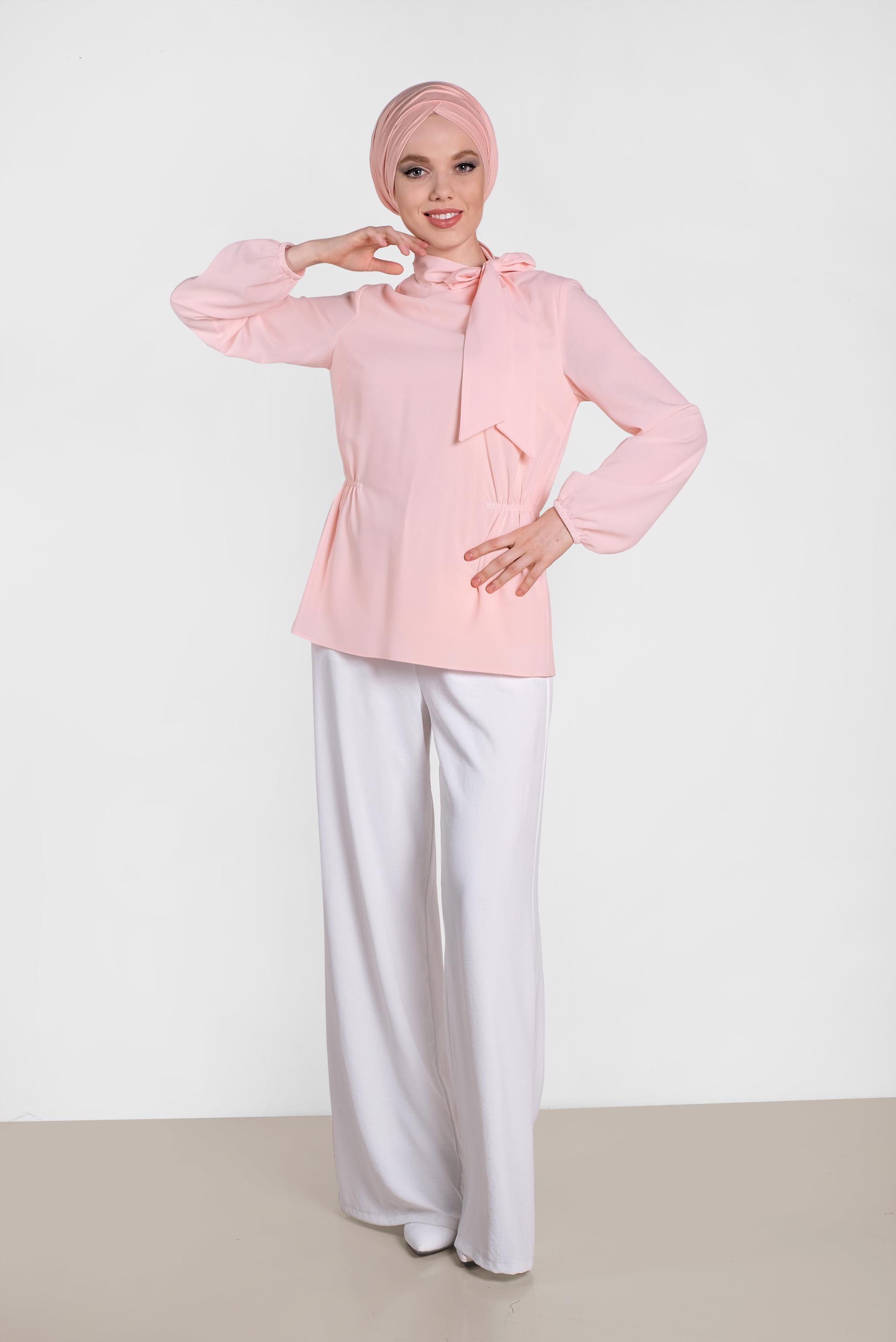 Tesettür giyim PUDRA YAKASI FİYONKLU BLUZ 4446