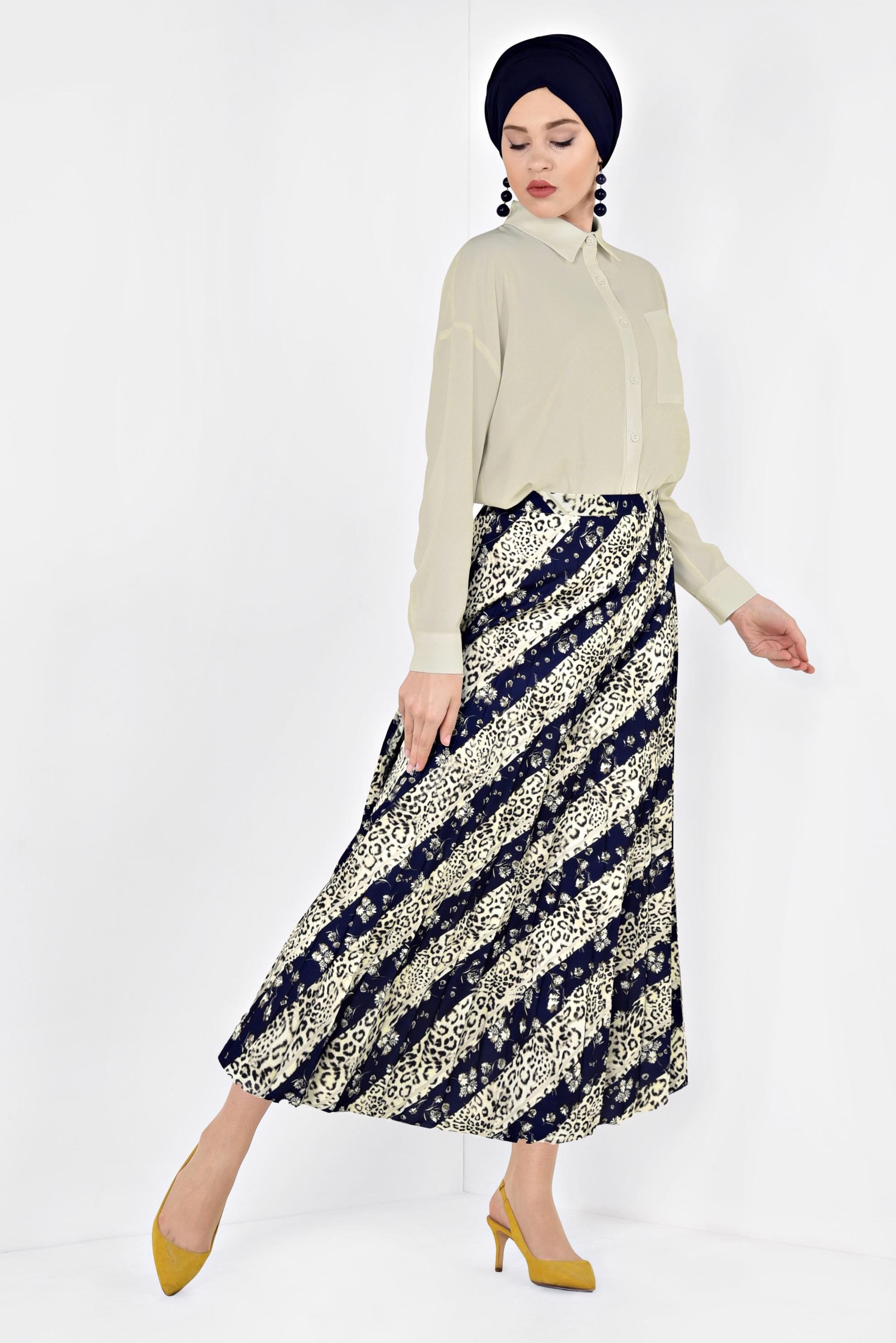 Tesettür giyim BEJ ASİMETRİK KESİM ÖNDEN DÜĞMELİ BLUZ 4886