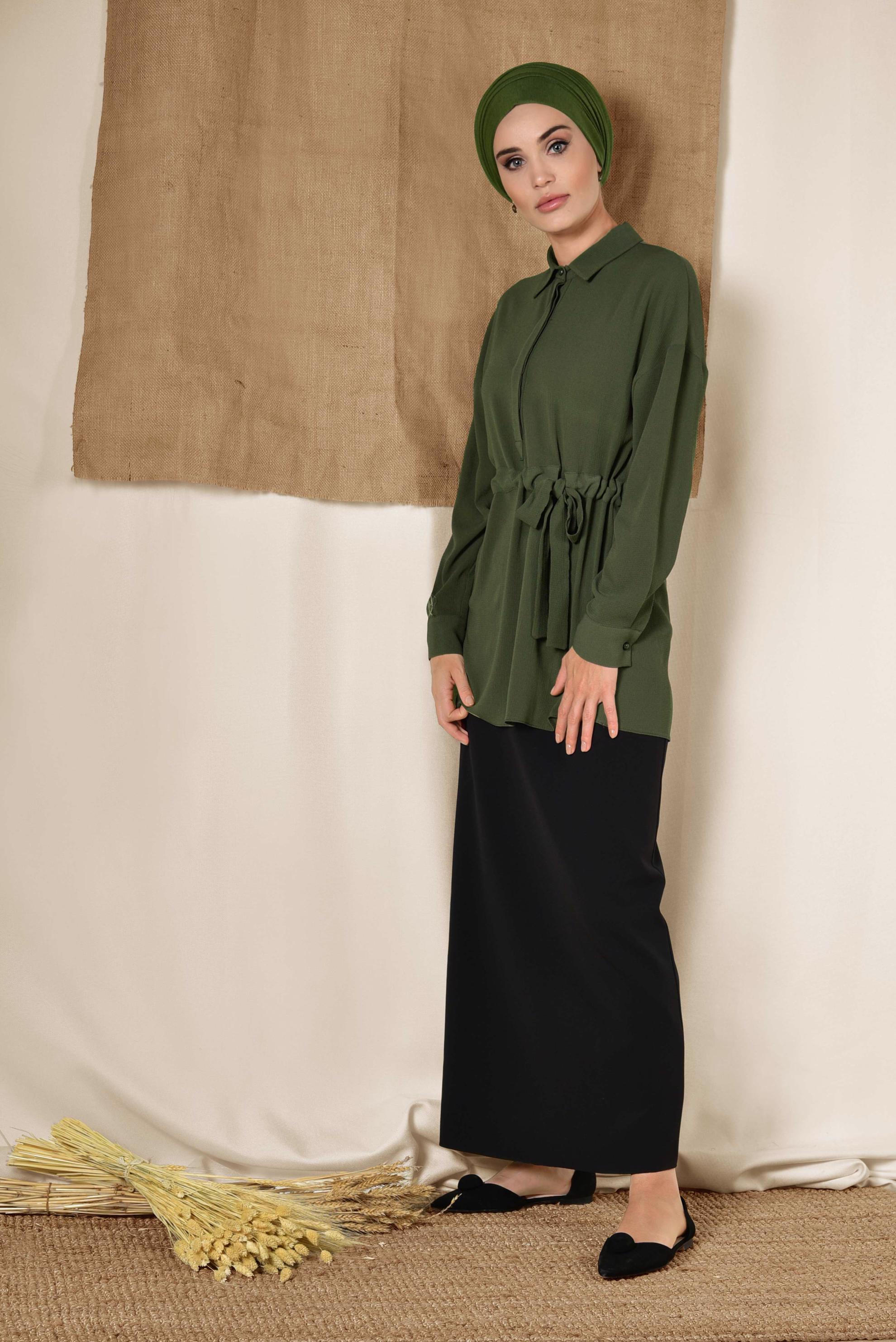 Tesettür giyim HAKİ BELİ BÜZGÜLÜ BLUZ 4915