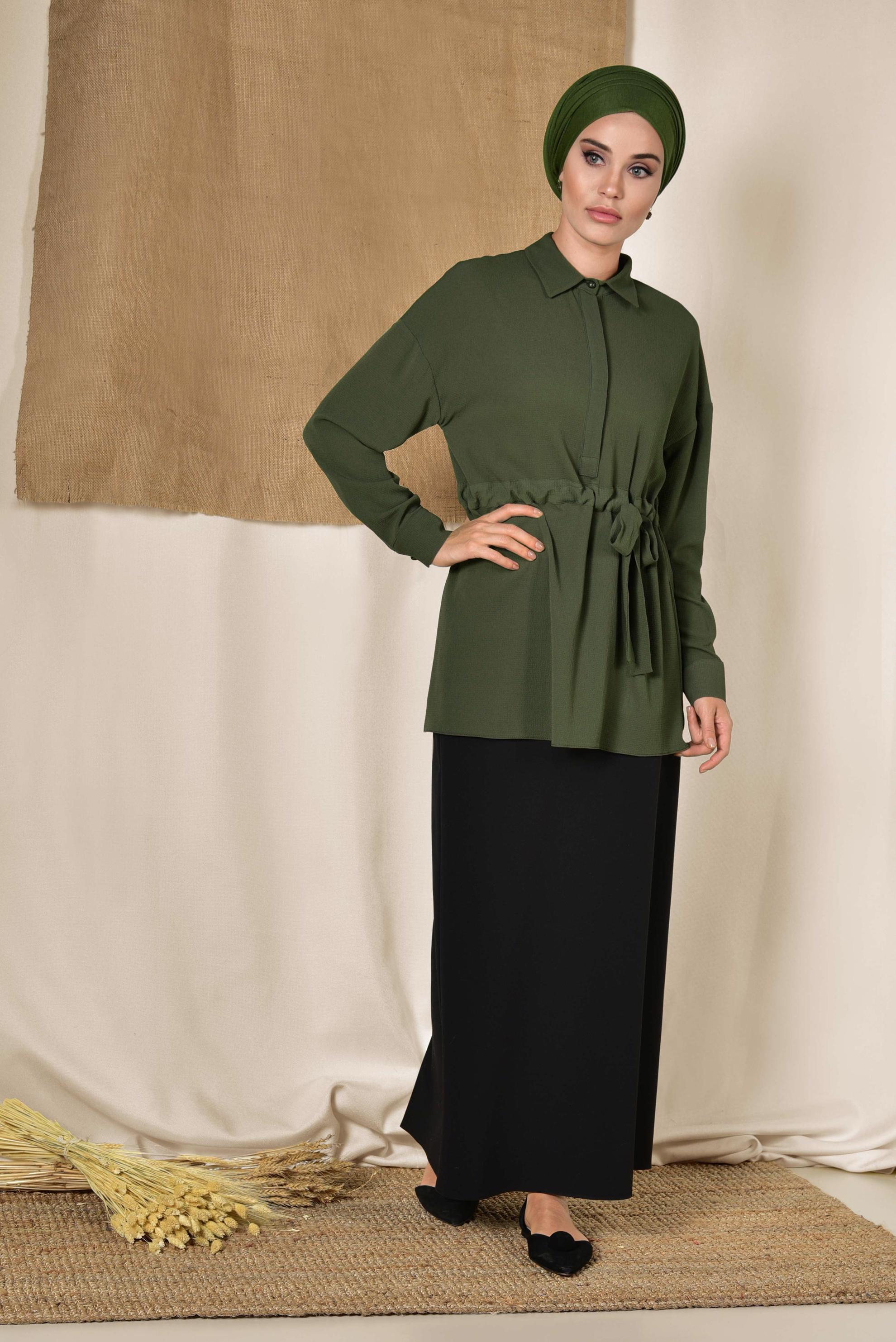 Tesettür giyim HAKİ BELİ BÜZGÜLÜ BLUZ 4915