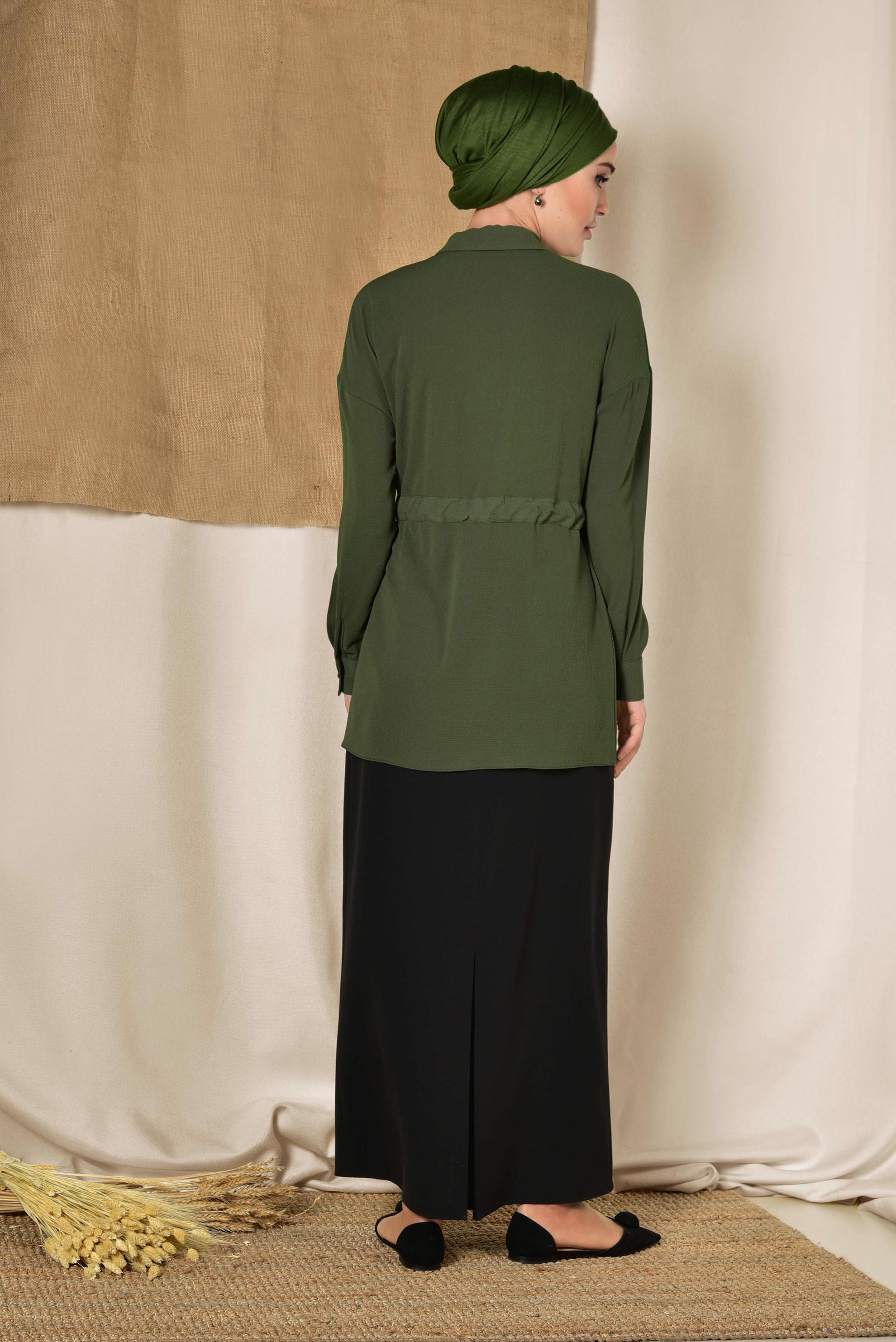 Tesettür giyim HAKİ BELİ BÜZGÜLÜ BLUZ 4915