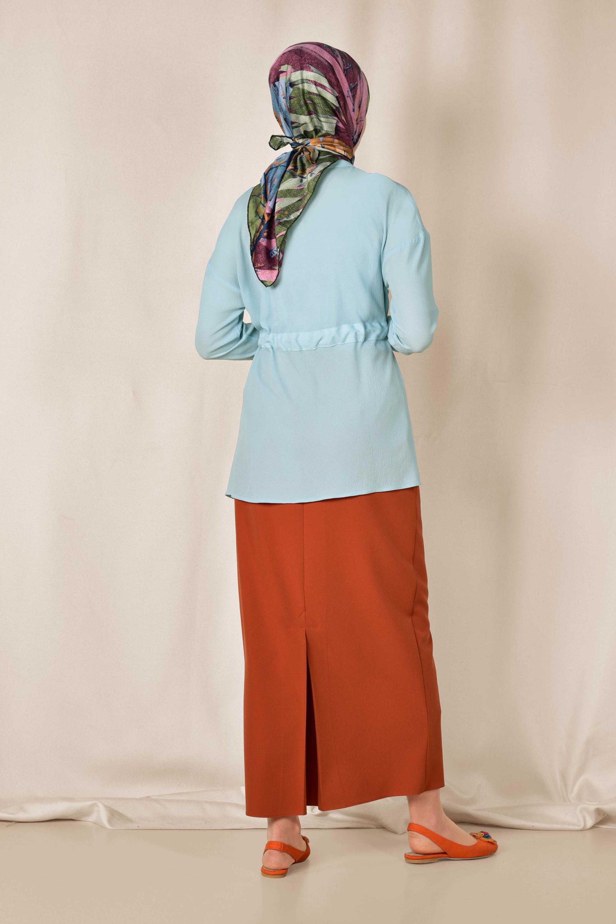 Tesettür giyim MAVİ BELİ BÜZGÜLÜ BLUZ 4915