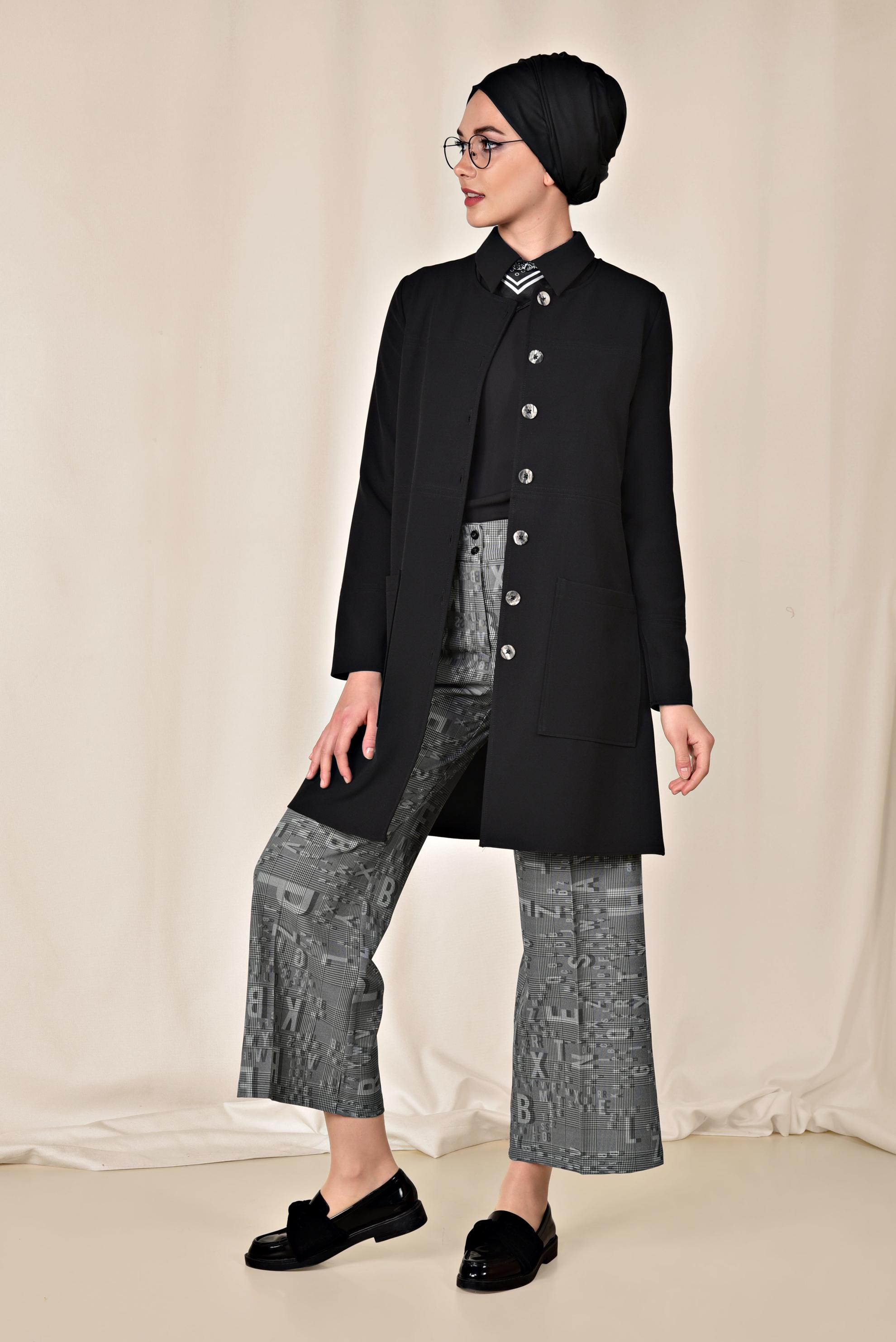 Tesettür giyim SİYAH TORBA CEPLİ BOYDAN DÜĞMELİ CEKET 4001