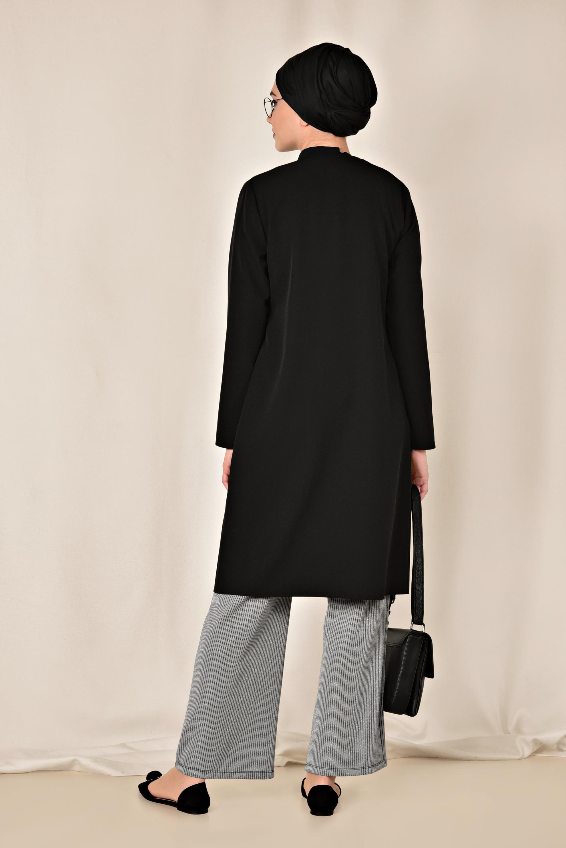 Tesettür giyim SİYAH TORBA CEP DETAYLI FERMUARLI CEKET 4002