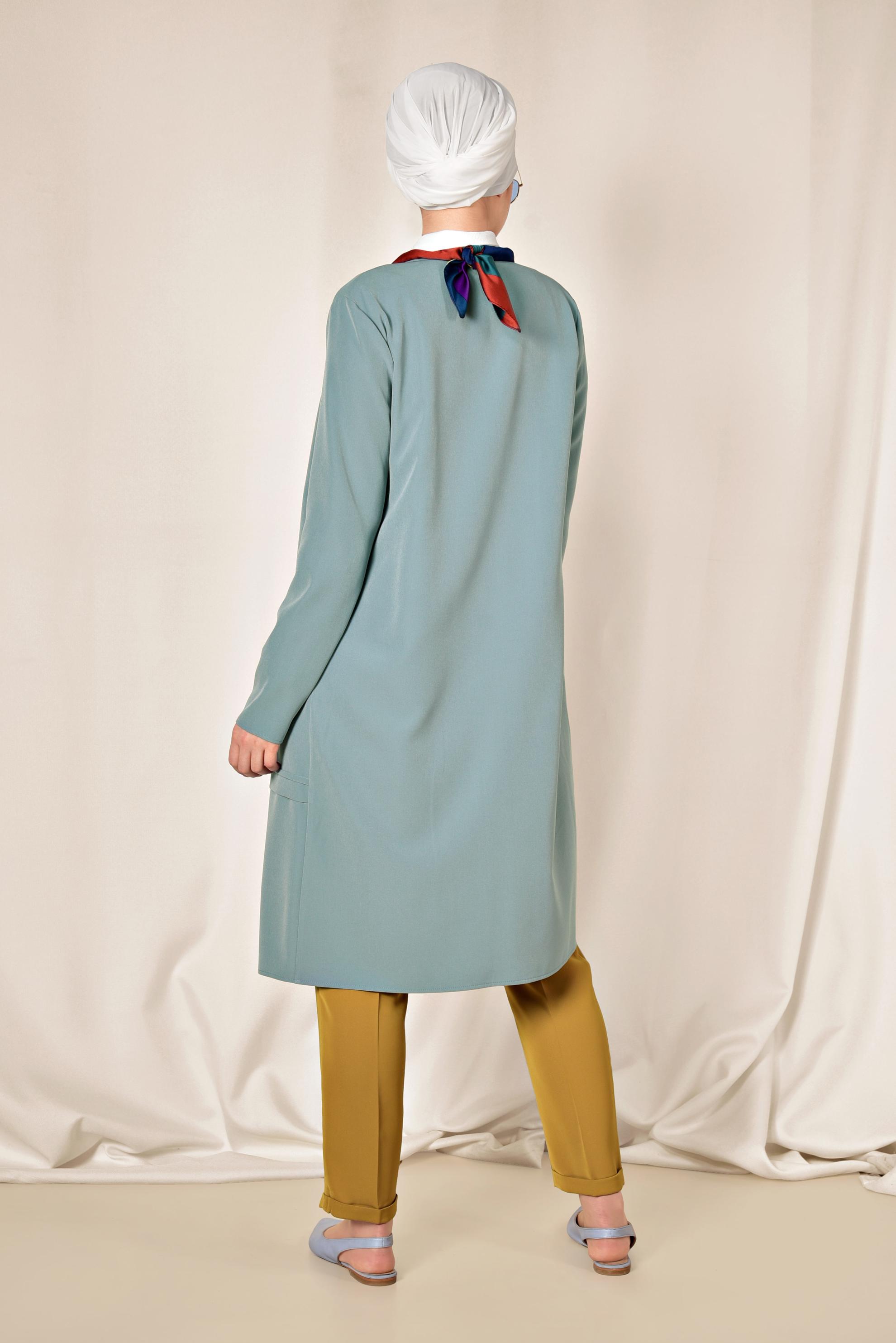 Tesettür giyim MAVİ TORBA CEP DETAYLI FERMUARLI CEKET 4002