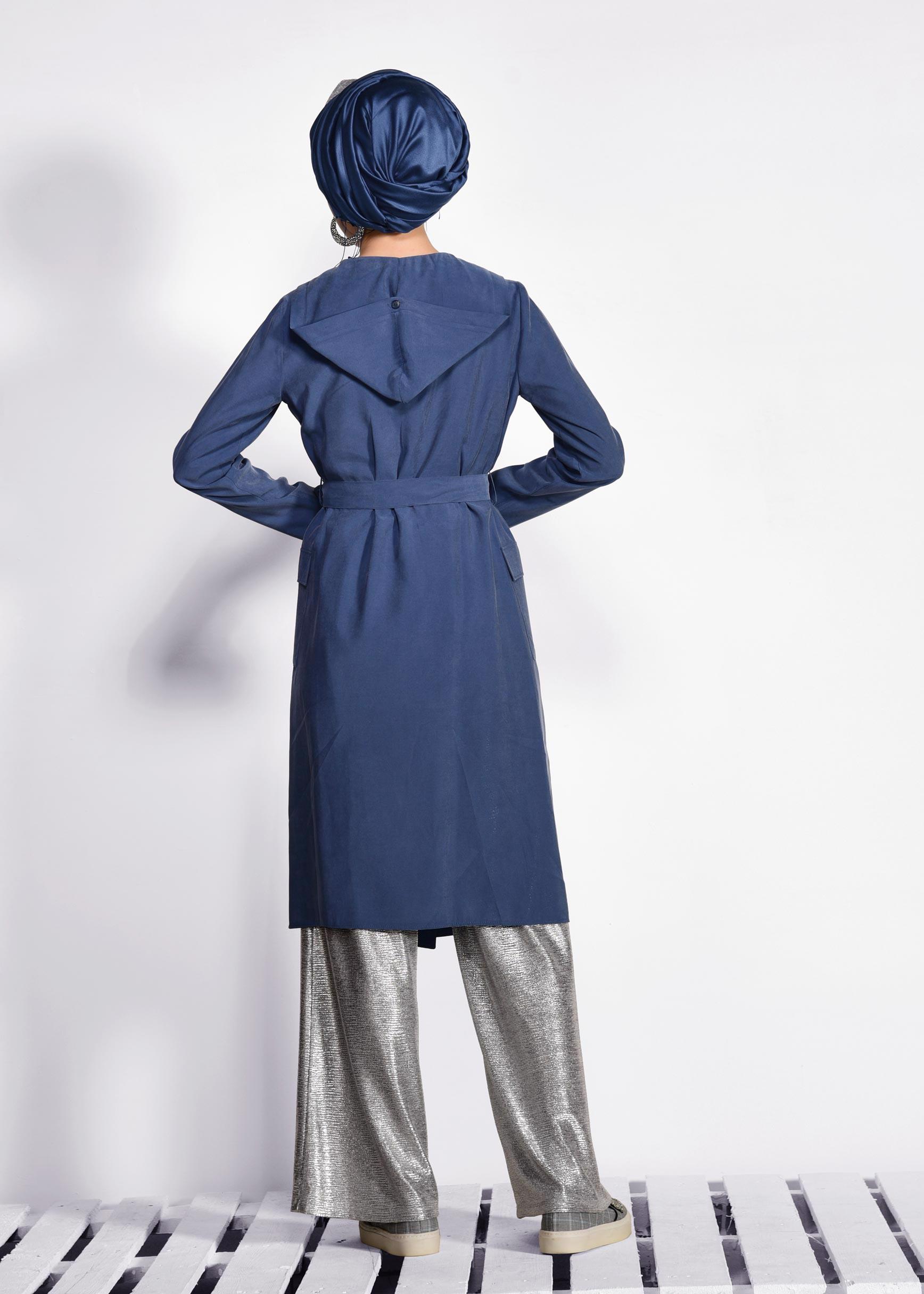 Tesettür giyim LACİVERT KAPÜŞONLU TRENÇKOT 4178