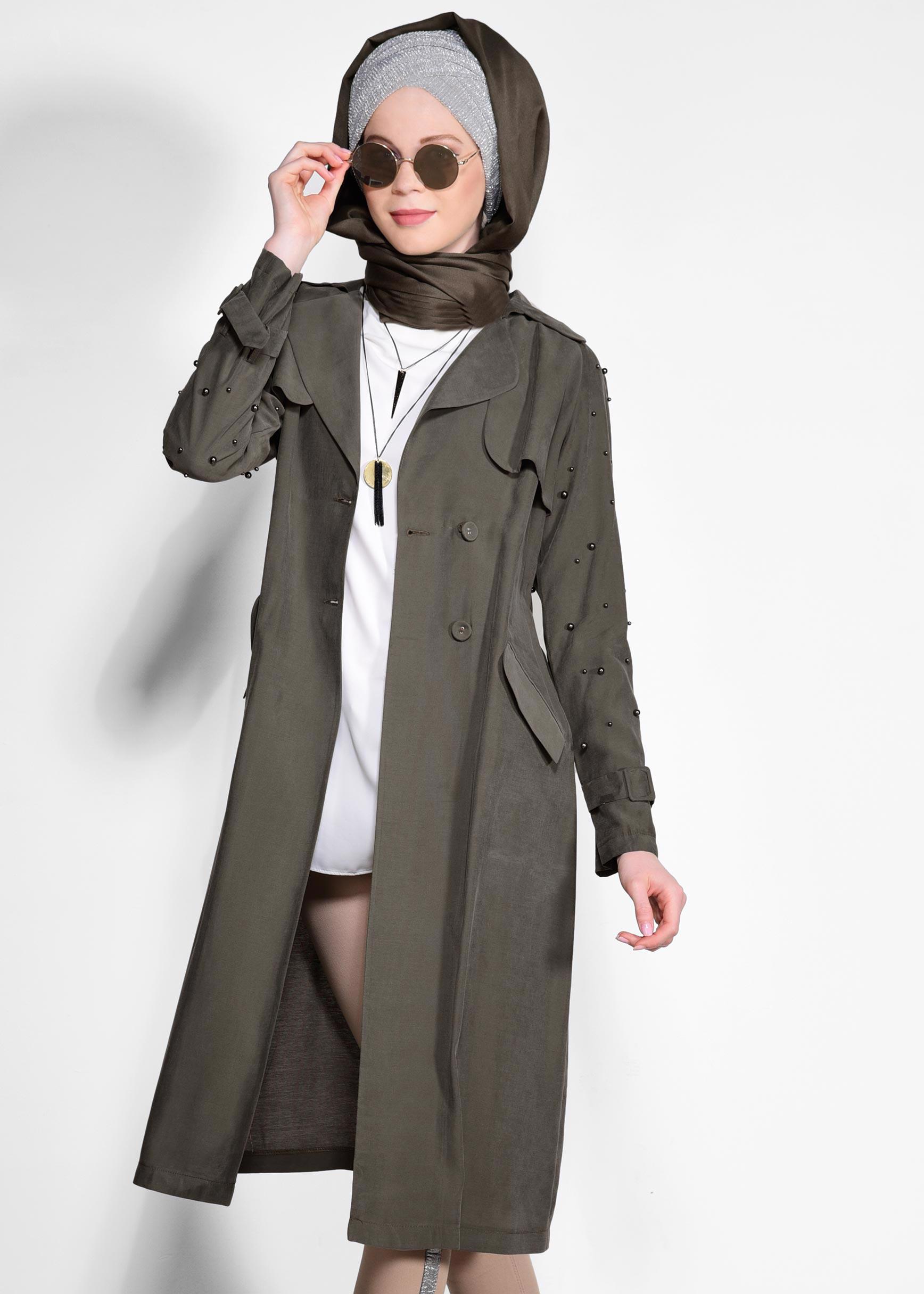 Tesettür giyim HAKİ KOLLARI BONCUKLU KEMERLİ TRENÇKOT 4206