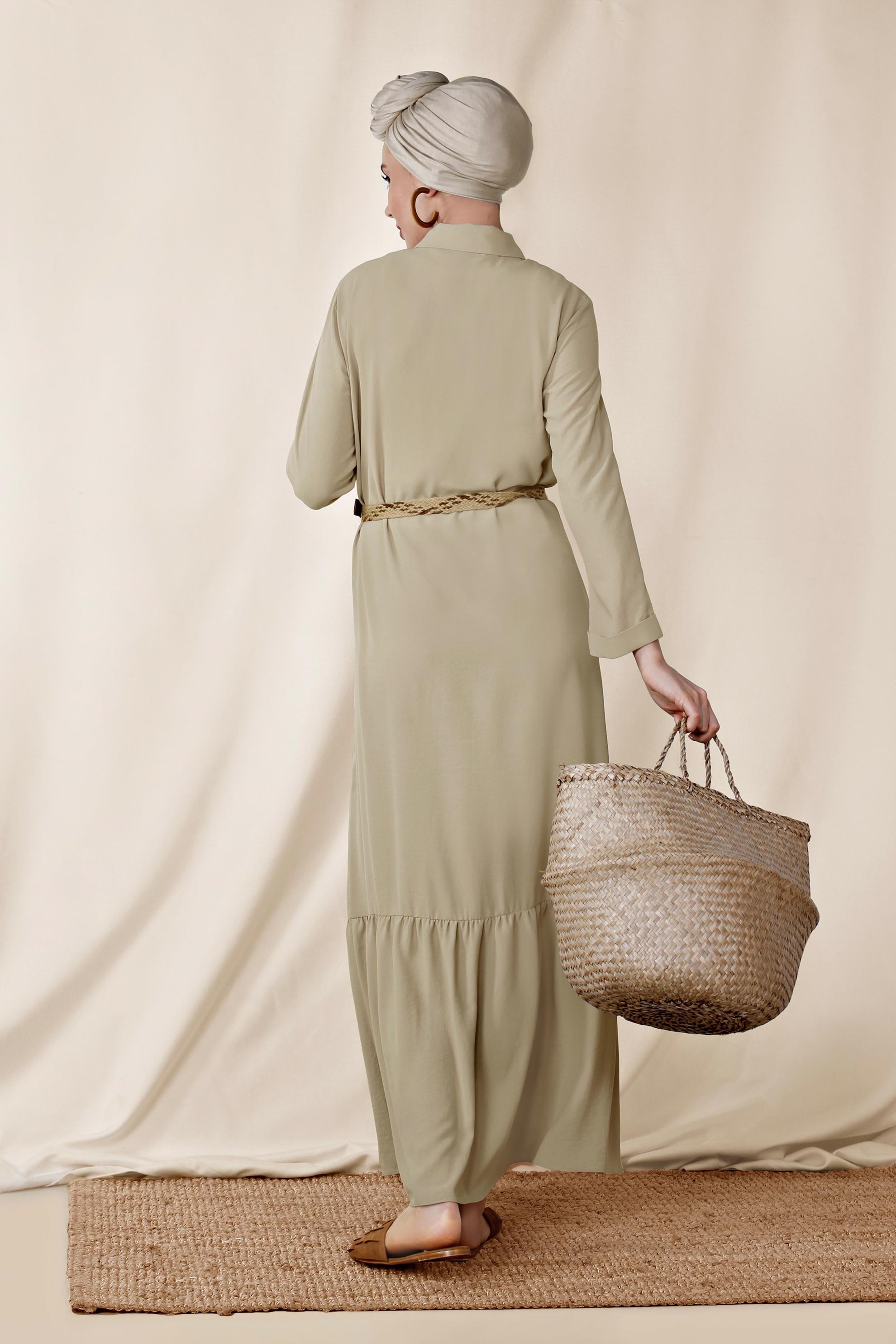 Tesettür giyim BEJ ÖNDEN DÜĞMELİ ERKEK YAKA UZUN ELBİSE 4128