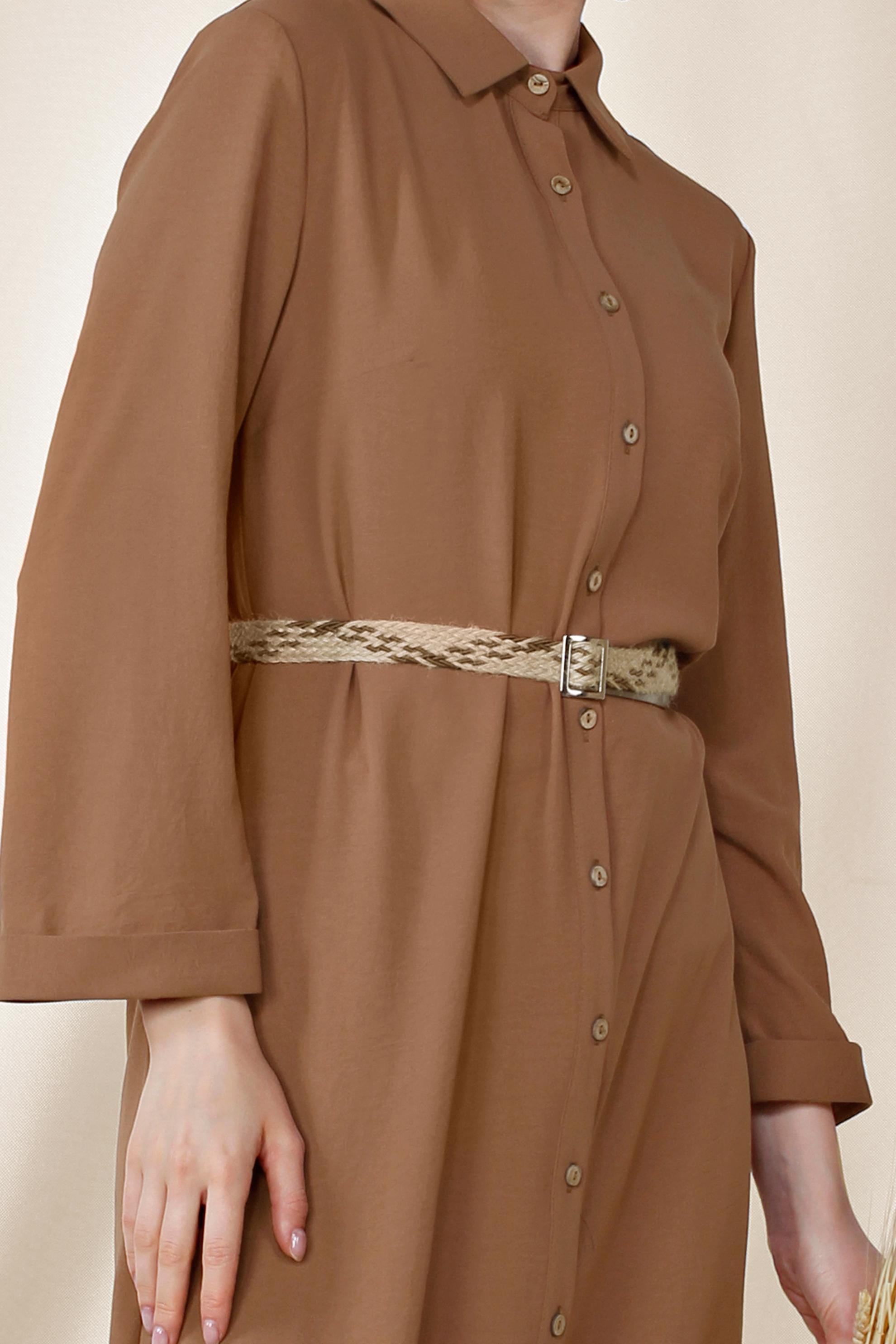 Tesettür giyim KAHVE ÖNDEN DÜĞMELİ ERKEK YAKA UZUN ELBİSE 4128