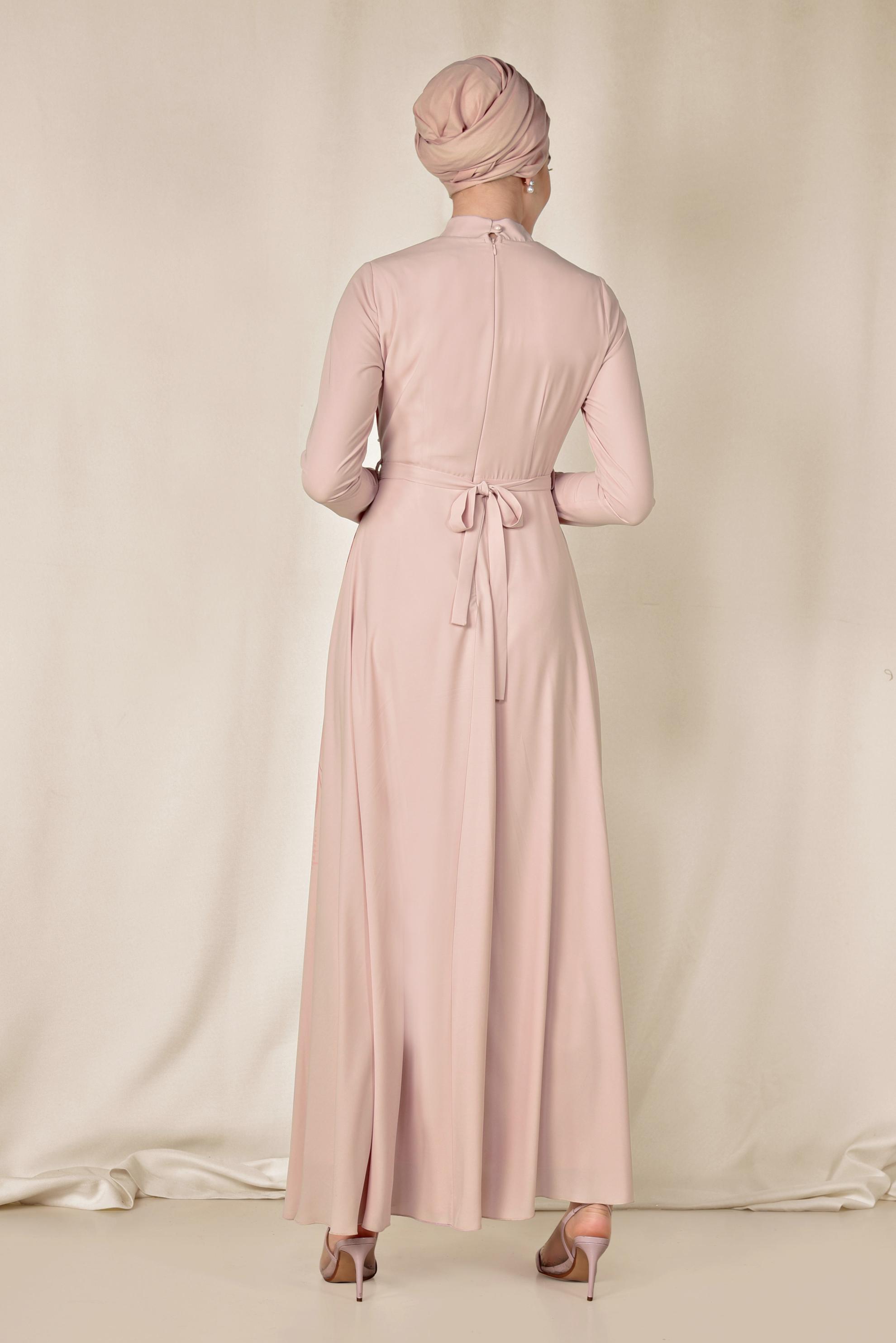 Tesettür giyim PUDRA FLORAL DESENLİ BELİ KUŞAKLI ELBİSE 4144