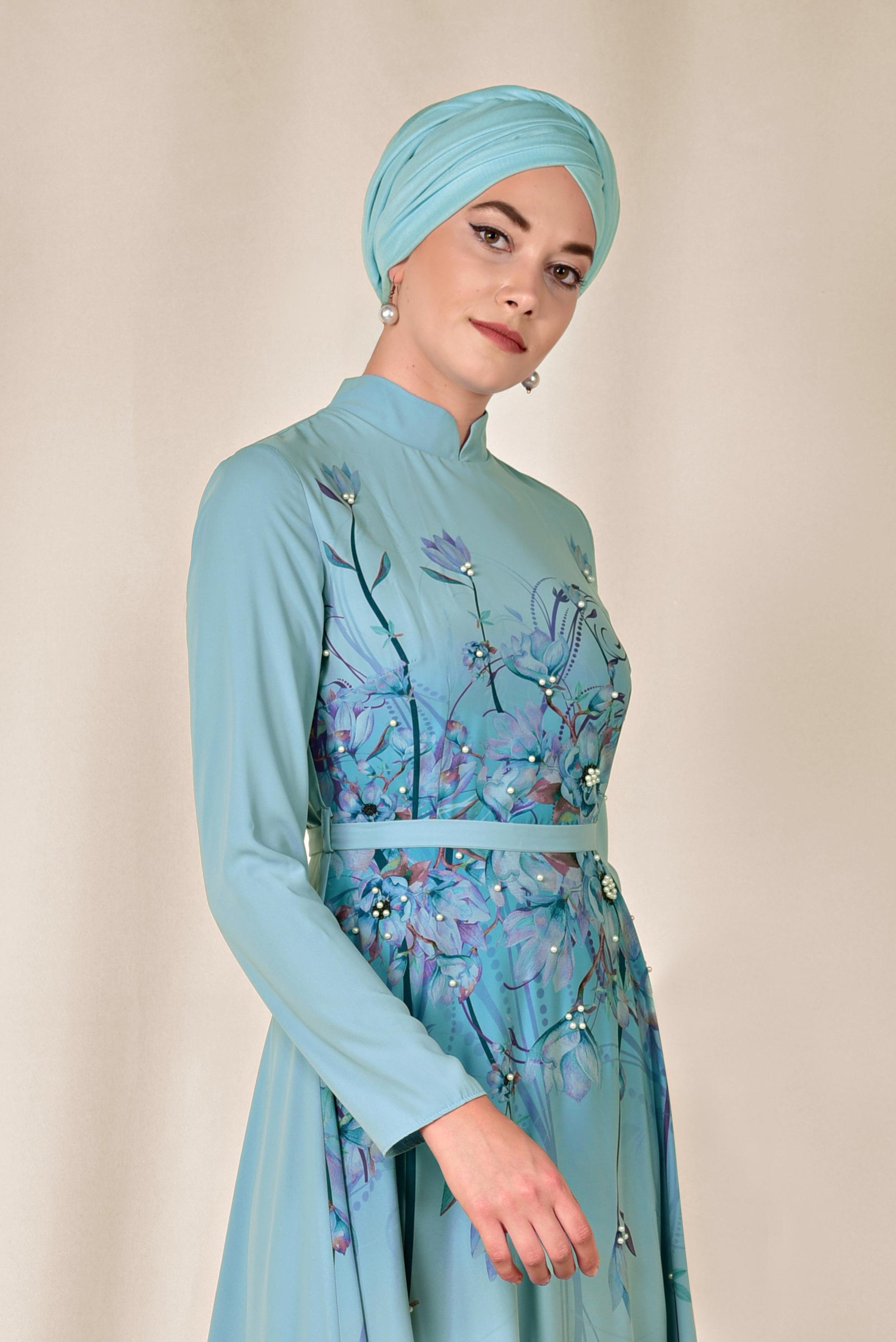 Tesettür giyim BEYAZ FLORAL DESENLİ BELİ KUŞAKLI ELBİSE 4144
