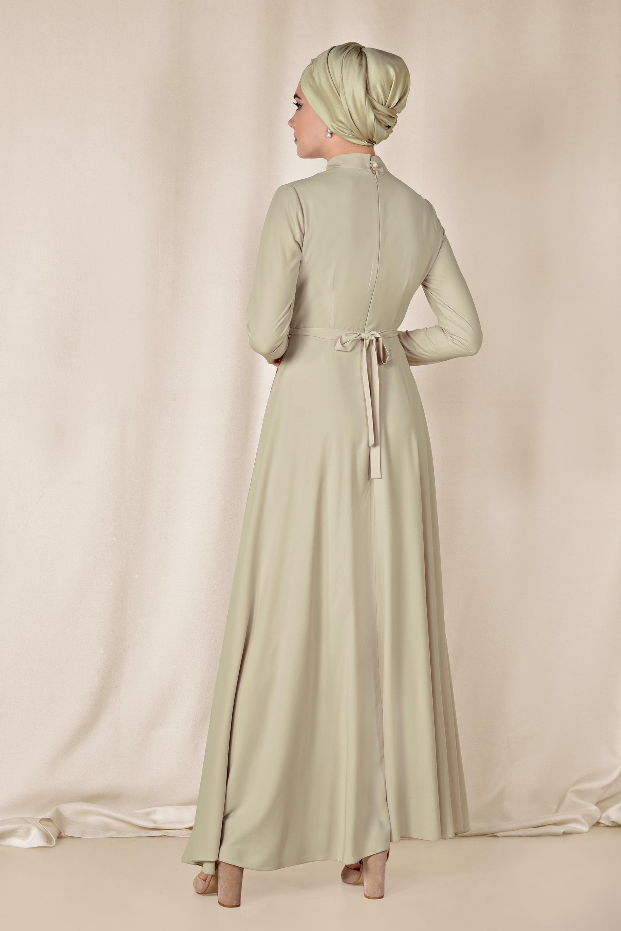 Tesettür giyim EKRU FLORAL DESENLİ BELİ KUŞAKLI ELBİSE 4144