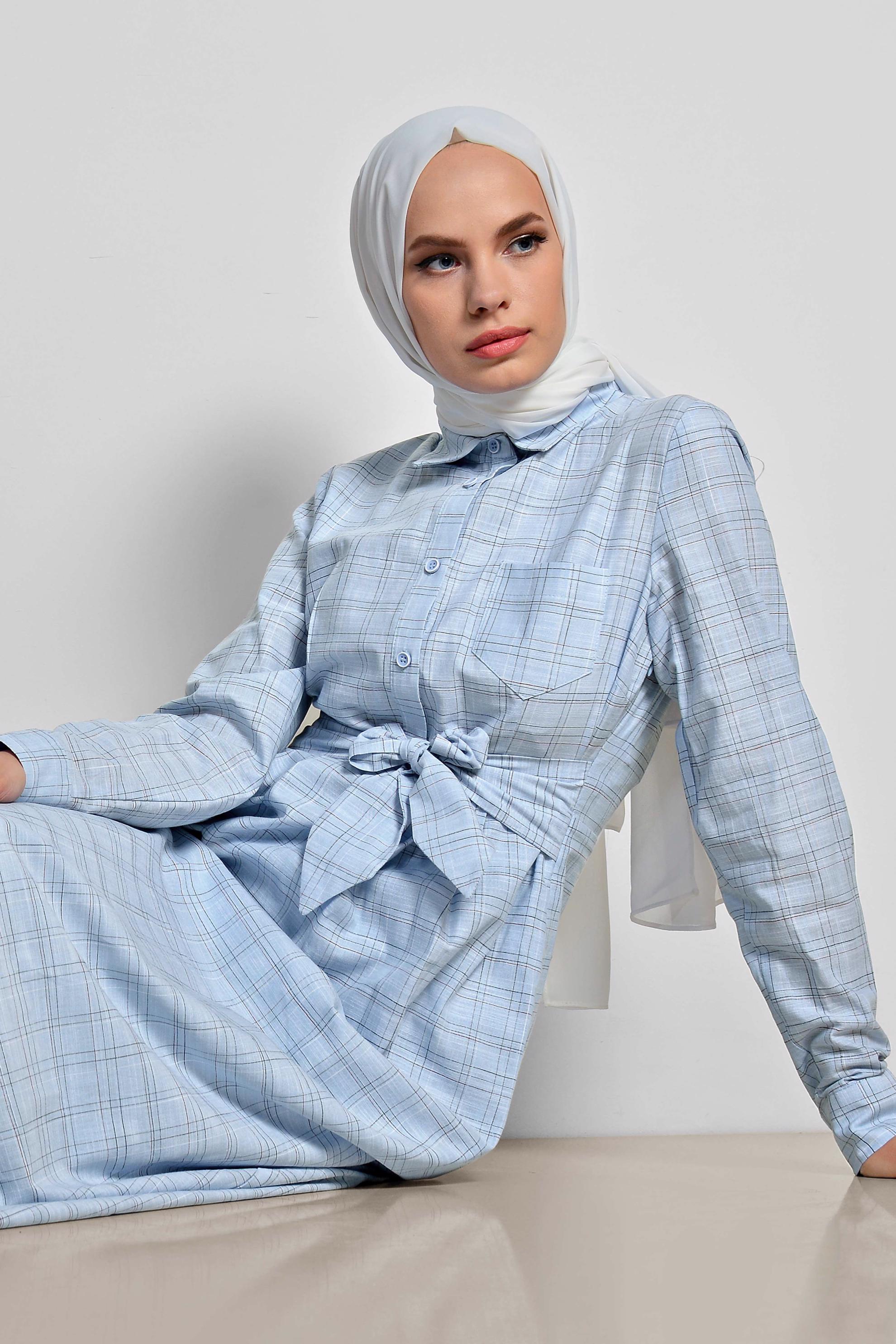 Tesettür giyim MAVİ EKOSE DESENLİ CEPLİ ELBİSE 4167