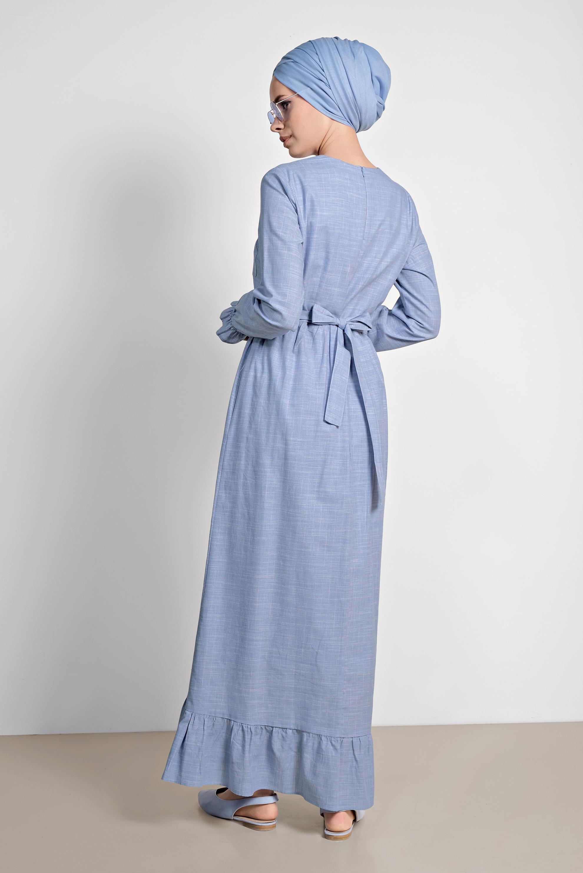 Tesettür giyim MAVİ KARE DESENLİ NAKIŞ İŞLEMELİ ELBİSE 4168