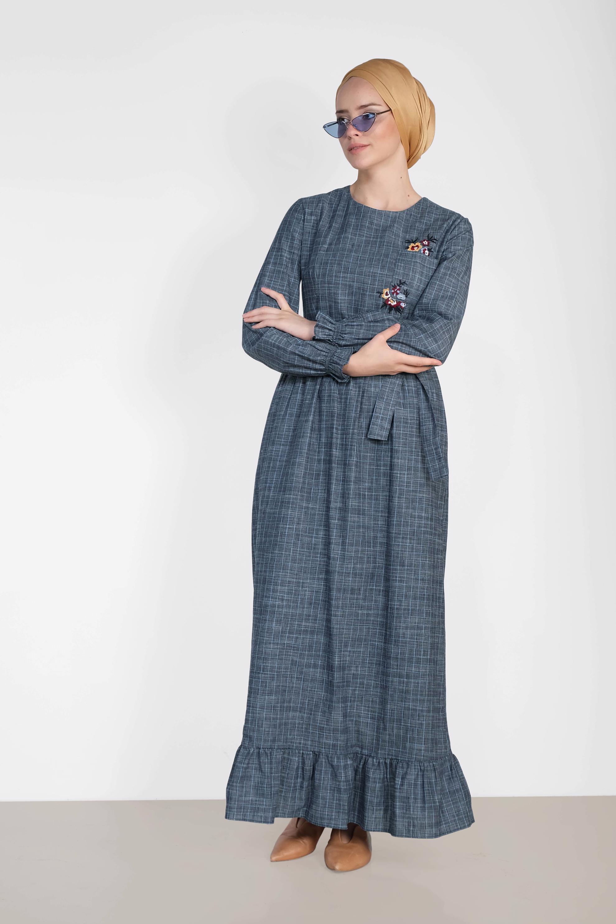 Tesettür giyim LACİVERT KARE DESENLİ NAKIŞ İŞLEMELİ ELBİSE 4168