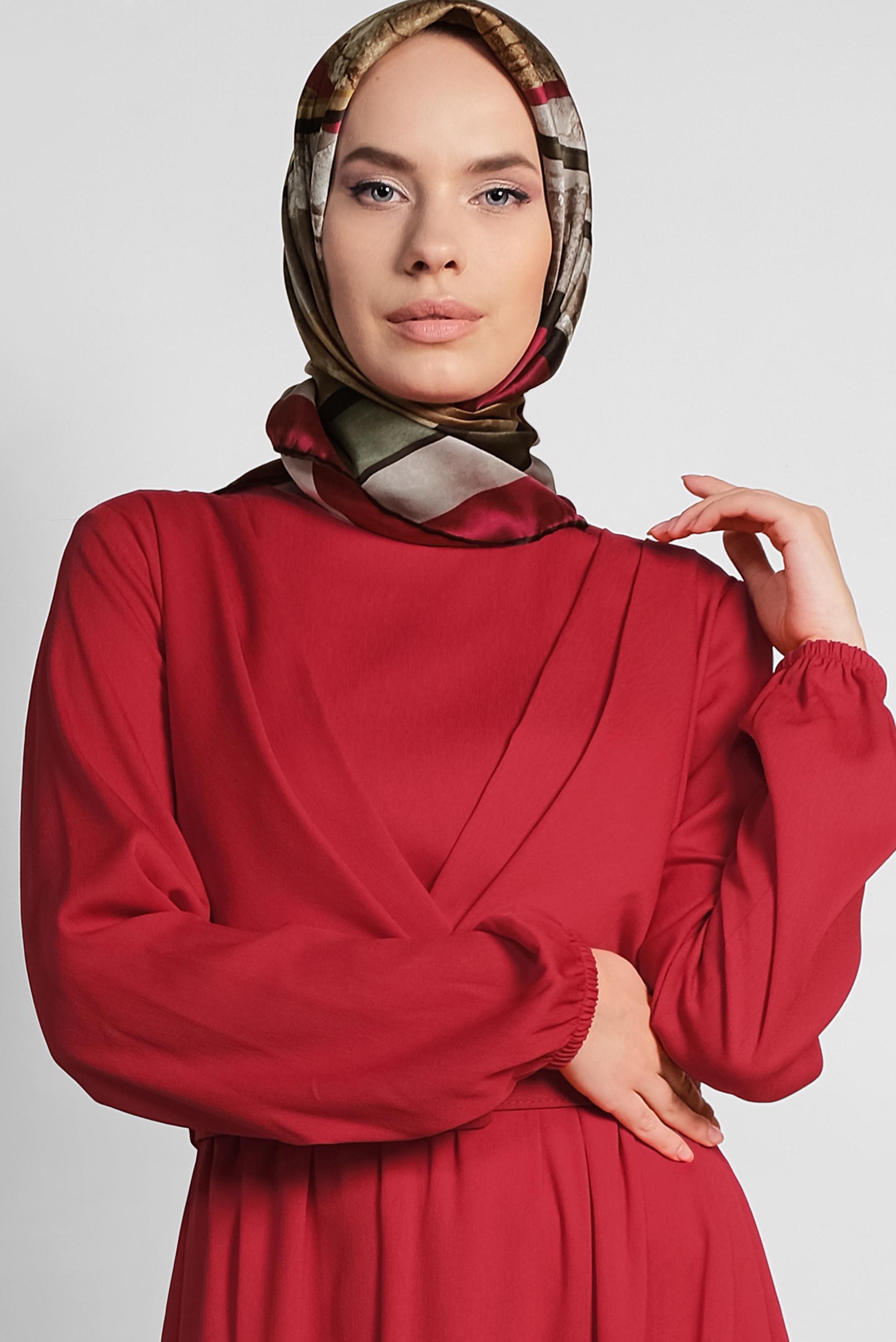 Tesettür giyim KIRMIZI BELDEN KEMERLİ UZUN ELBİSE 4169