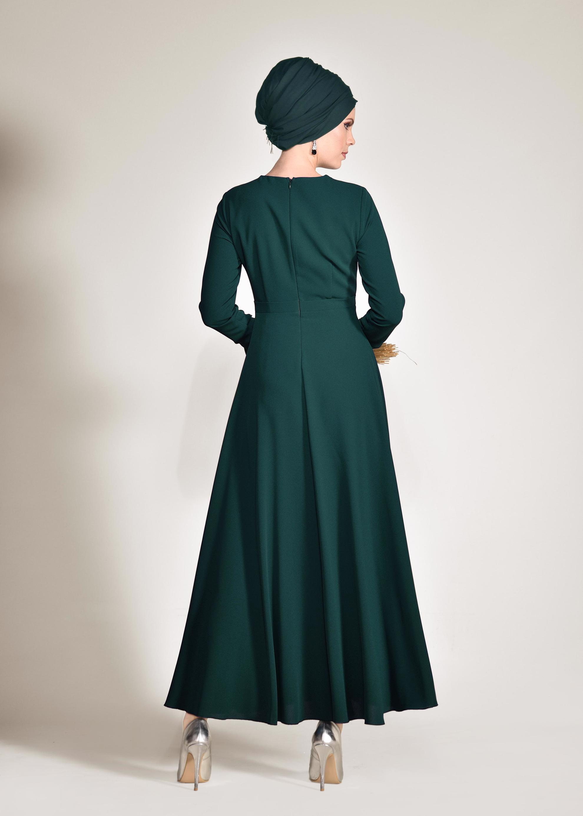 Tesettür giyim YEŞİL TAŞ VE BONCUK İŞLEMELİ ABİYE ELBİSE 4220