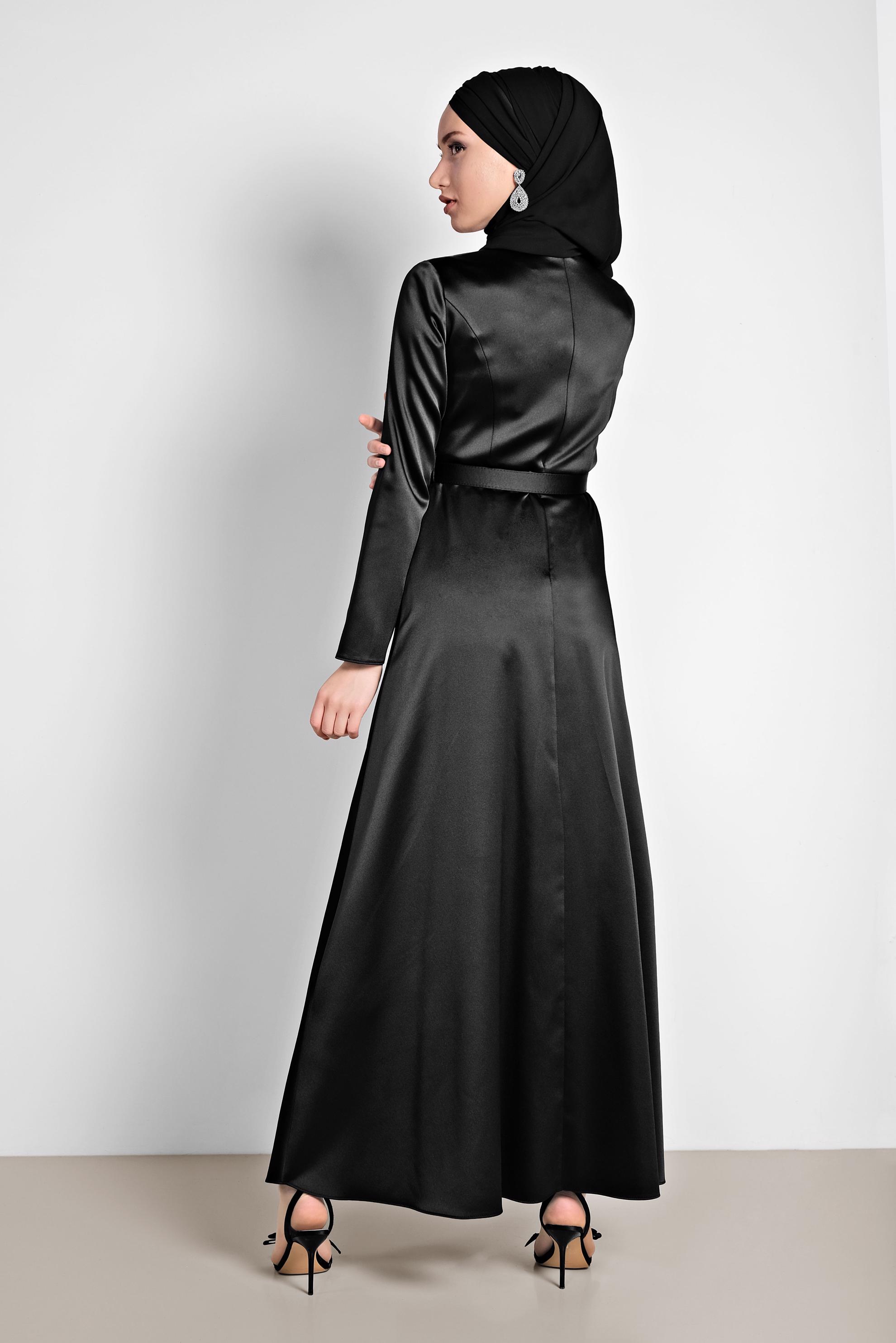 Tesettür giyim SİYAH KEMERLİ SATEN ELBİSE 4227