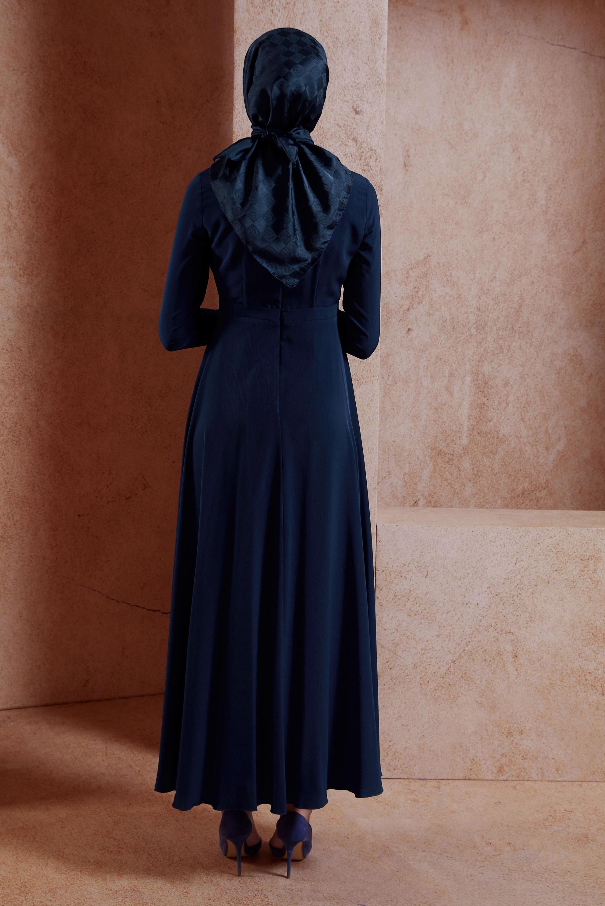 Tesettür giyim LACİVERT YAKASI BAĞCIKLI FERMUARLI ELBİSE 4256